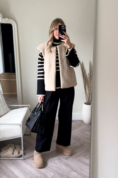 Sunday roast comfy casual outfit 

river island shearling gilet is sold out, I’ve linked some similar ones below. 

Toteme stripe jumper size s (save £40 at Farfetch using code CBSAVE)
Reona trousers size xs
Ugg ultra mini in sand
Ysl sac de jour 

(Uk size 8 bottoms 10 top)

#uggboots #shearling #stripes #casual #casualoutfit #comfy




#LTKstyletip #LTKeurope #LTKSeasonal
