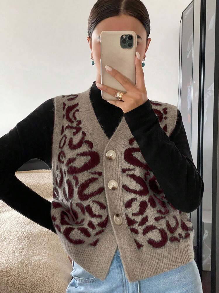 Frenchy Womens Front Button Sleeveless V-neck Casual Leopard Print Knit Sweater Vest | SHEIN
