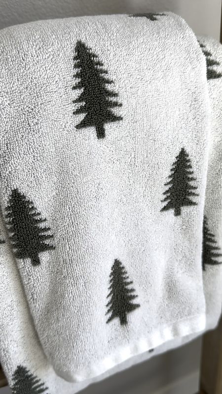 These pine tree holiday towels have been a popular item this week.  They add the perfect amount of holiday to your bathroom.  They reverse to a dark green color giving you two looks in one.

#LTKHoliday #LTKfindsunder50 #LTKhome