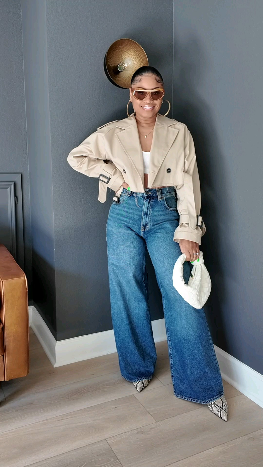 • these wide leg jeans are EVERYTHING! and comfy with a little stretch 👖 

