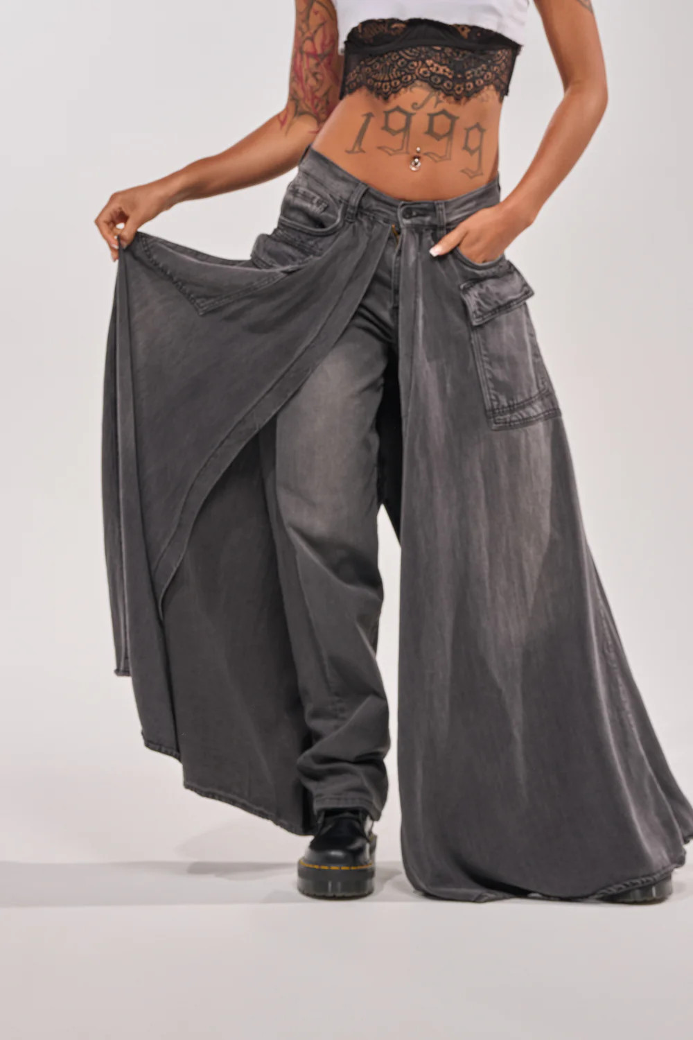 MIXED EMOTIONS DENIM PANT | AKIRA