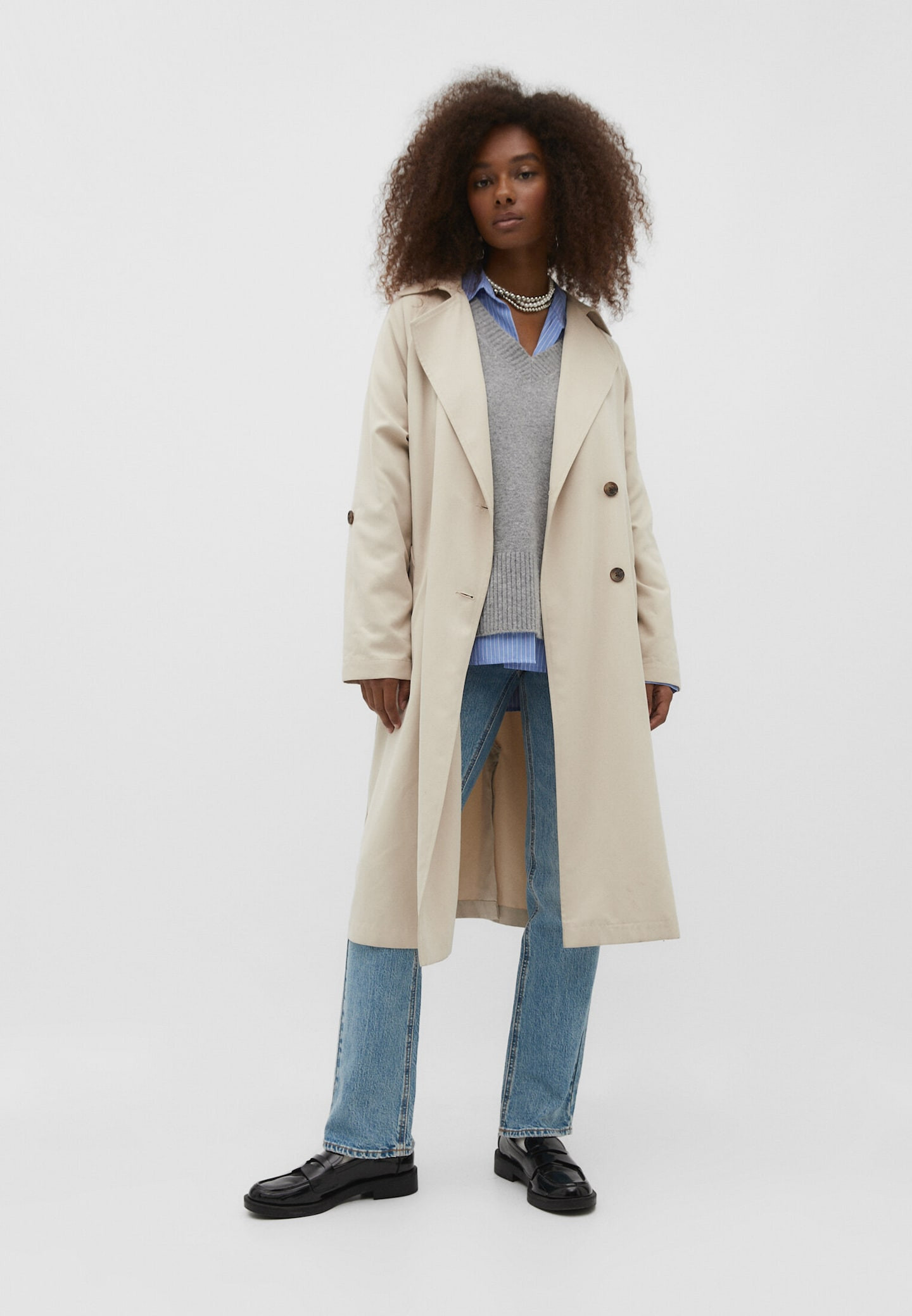 Langer, fließender Trenchcoat | Stradivarius DE
