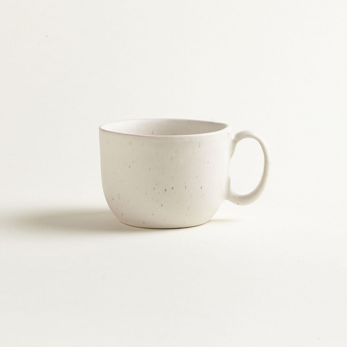 onomao - Handgemachte Große Tasse aus Steinzeug | Kollektion TRADITIONELL | Avocadostore | Avocadostore DE