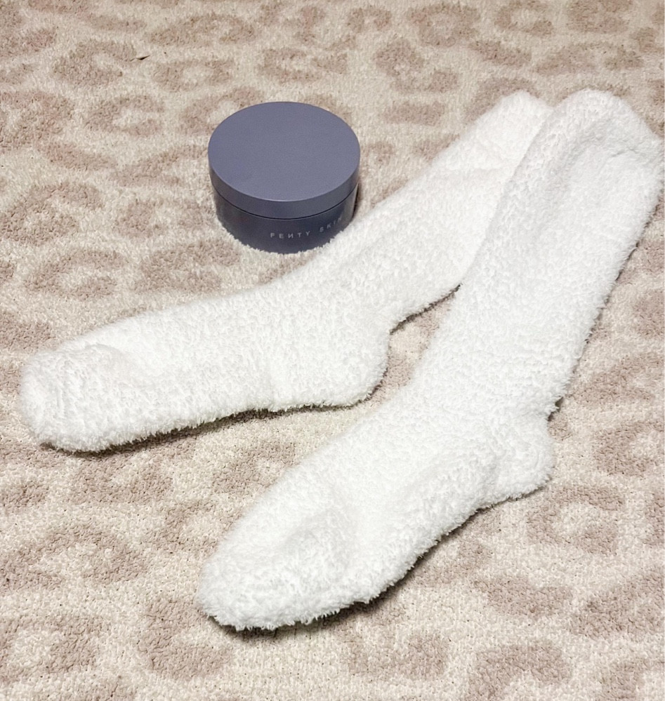 Laidback Luxe Holiday Gift Guide ✨ gifts for her, gift ideas, beauty, beauty must have, beauty gifts, stocking stuffer idea, body butter, pedicure socks, Barefoot Dreams socks, #LaidbackLuxeLife

Follow me for more fashion finds, beauty faves, lifestyle, home decor, sales and more! So glad you’re here!! XO, Karma

#LTKbeauty #LTKGiftGuide #LTKHoliday