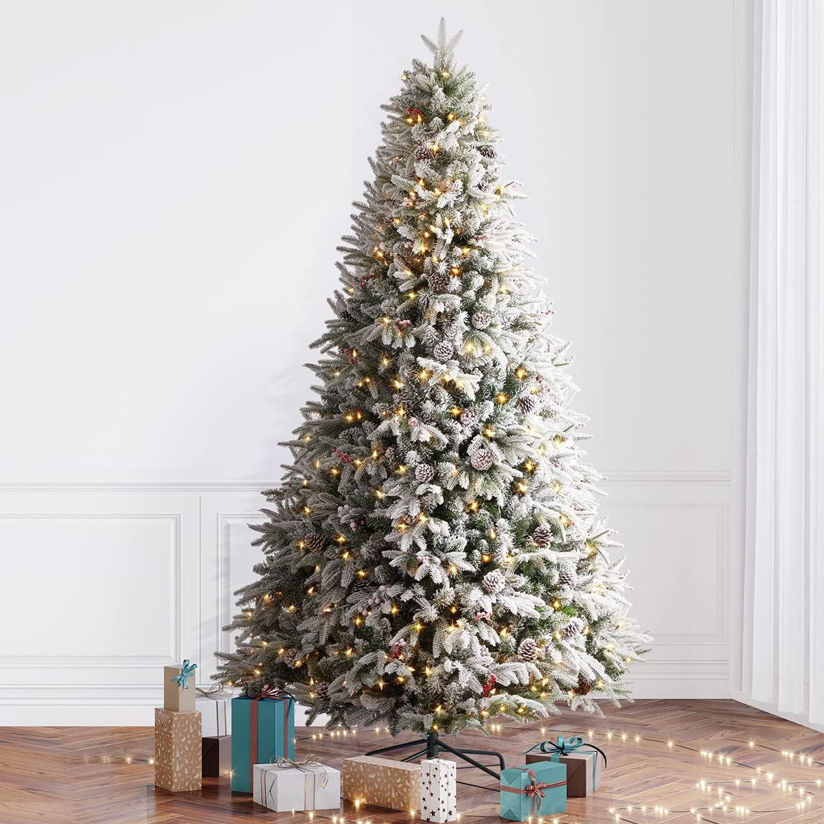 OasisCraft 6.5FT Flocked Hinged Christmas Tree, Pre-lit PVC & PE 968 Branches Snow Xmas Tree with... | Amazon (US)