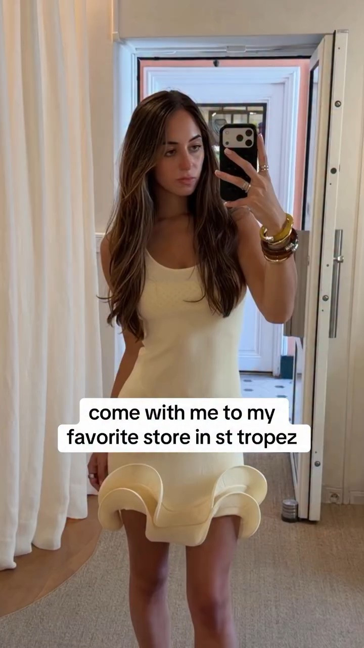 my favorite store in st tropez hands down…. #wheretoshop #sttropez #sttropezshopping #shoppingvlog

#LTKootd #LTKSeasonal #LTKTravel