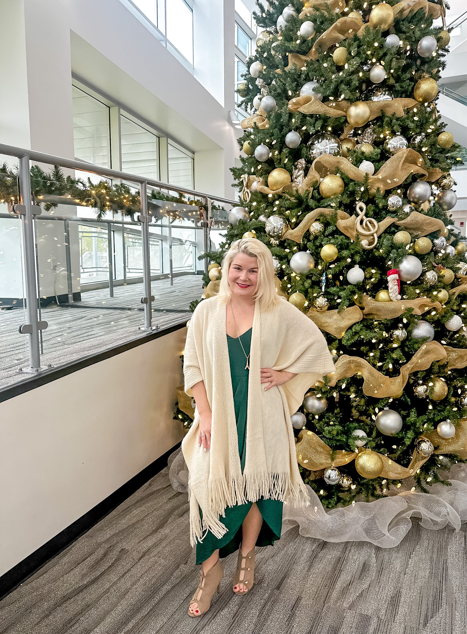 Holiday fashion southern style

This dress is so simple yet classic I love it.

#LTKSeasonal #LTKHoliday #LTKGiftGuide