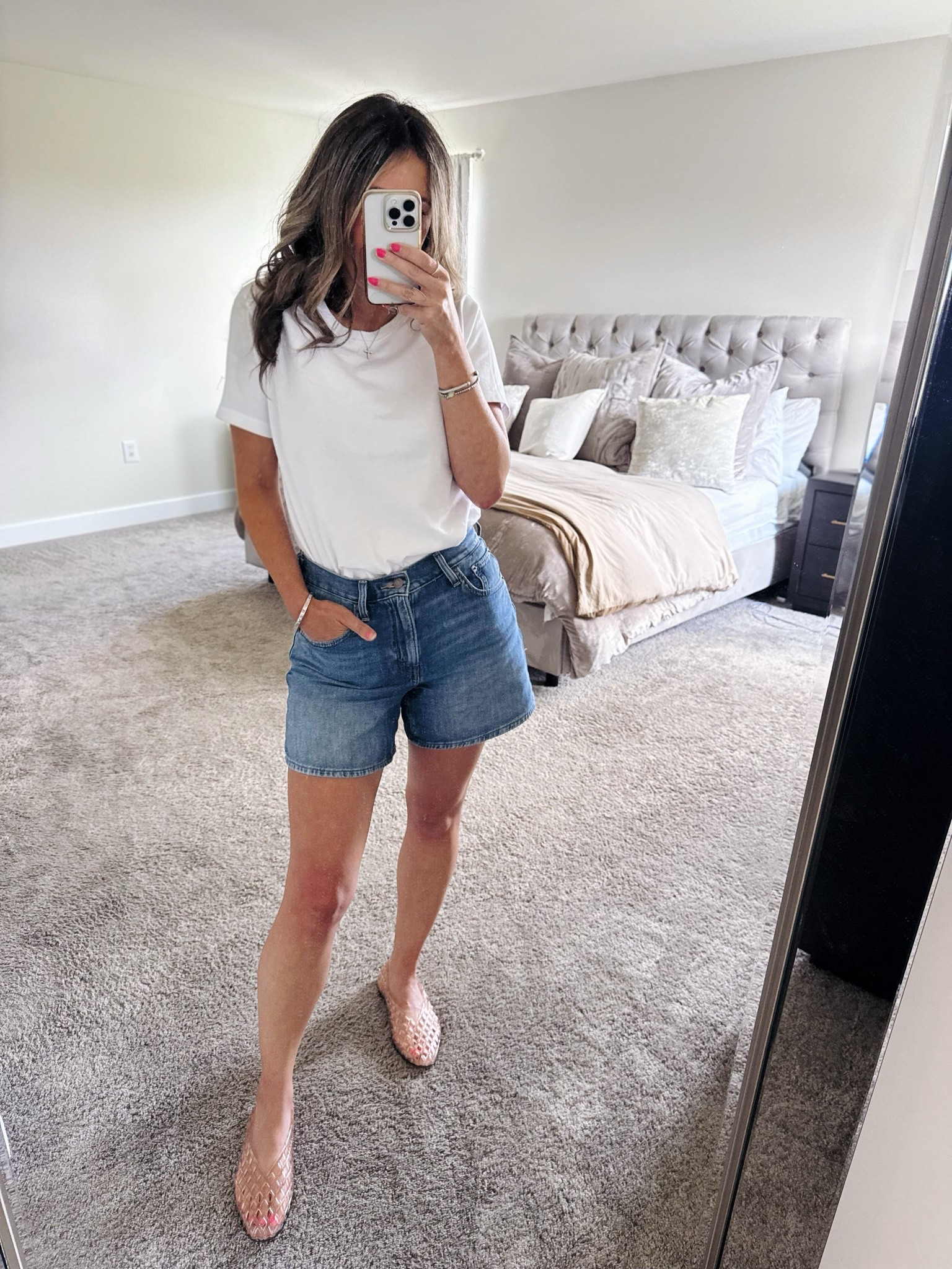 Casual outfit of the day that I’ll wear again and again 🙌🏼

#LTKootd #LTKOver40 #LTKmomlife