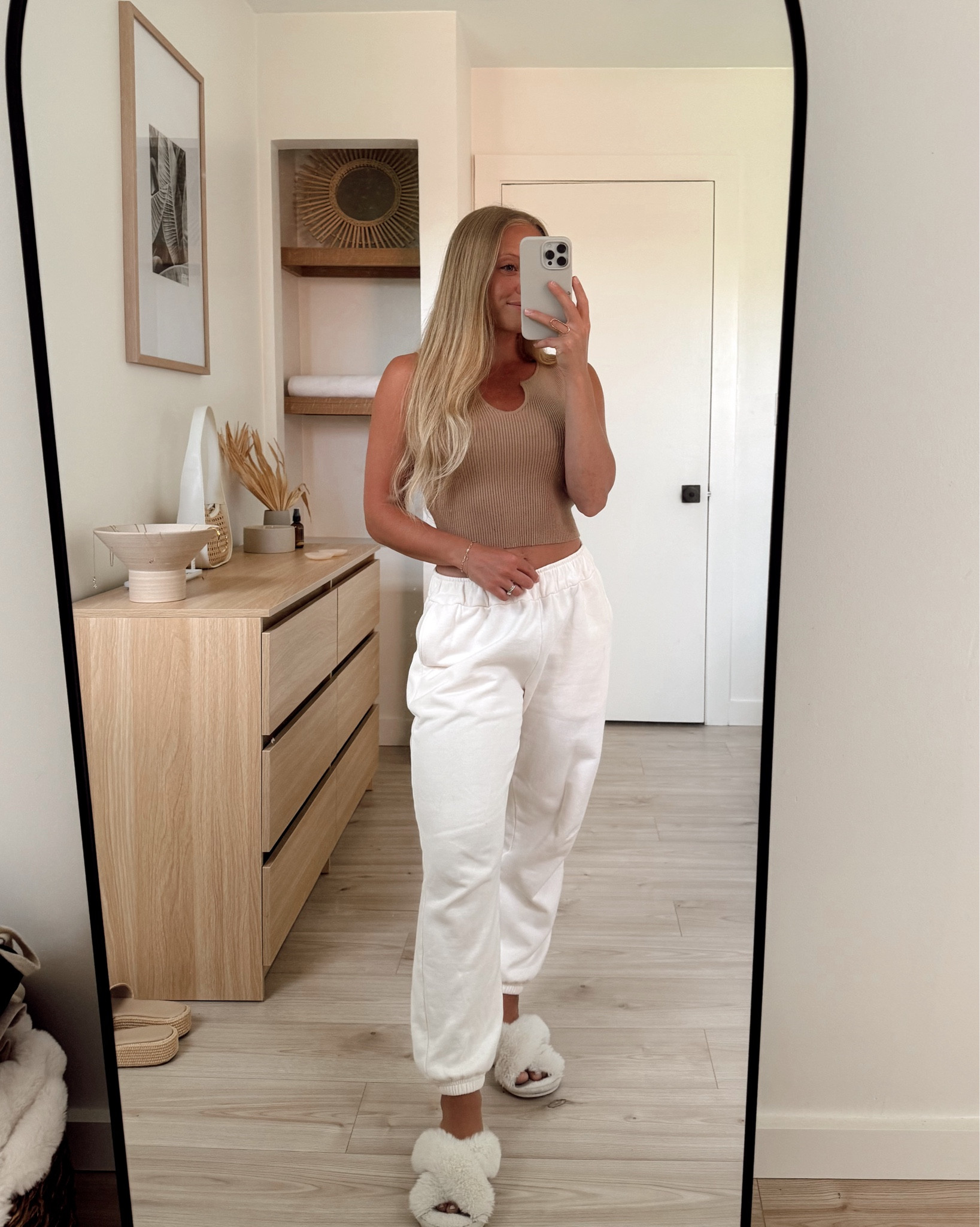cozy sweatpants to wear around the house nothing better 🫶🏼


#LTKStyleTip #LTKPetite #LTKActive