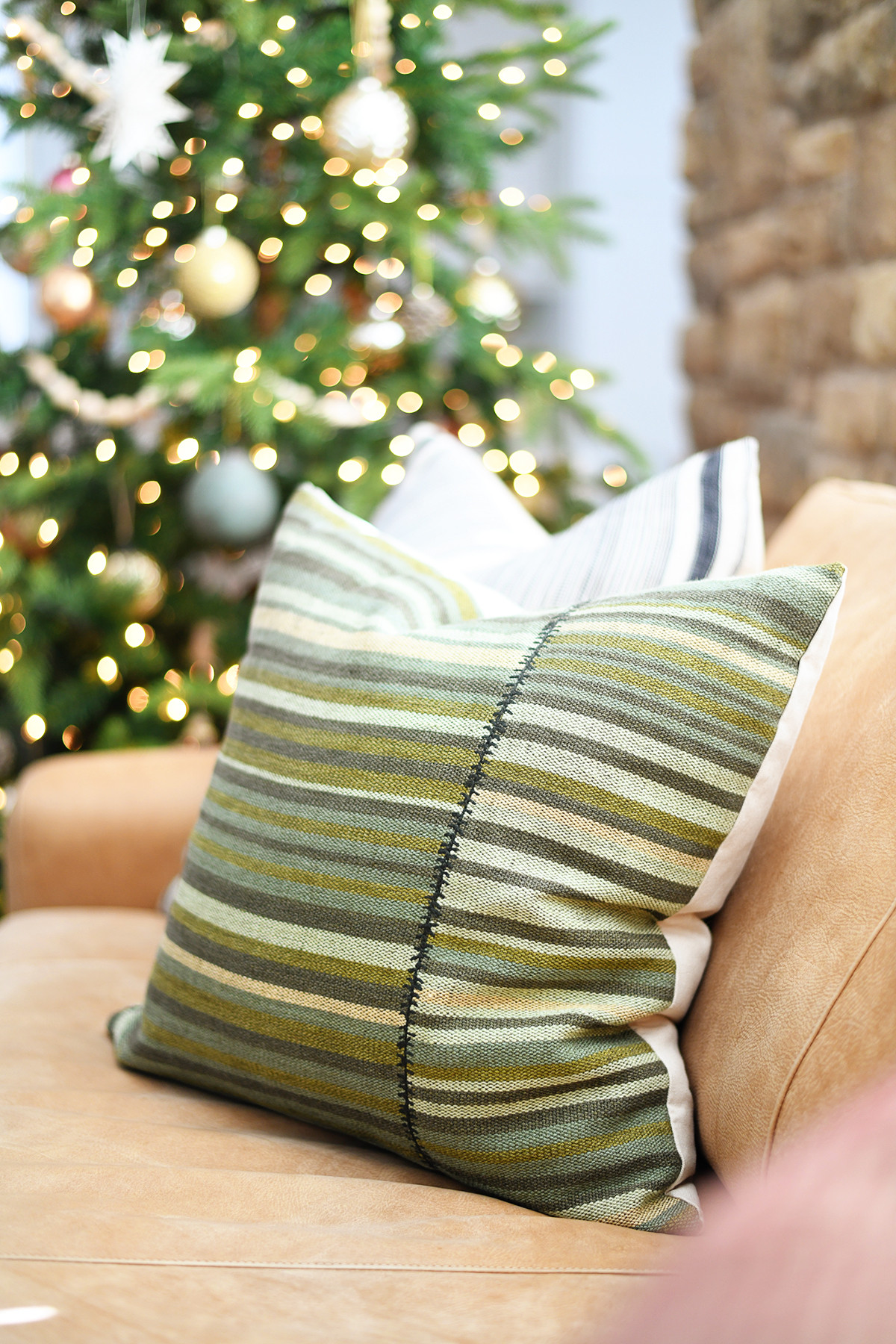 Love these pretty green stripe pillows for the holidays and every day.

Pillow | Sofa | Christmas Tree | Home Decor | Etsy | Home Decor 

 

 #LTKSaleAlert #LTKFindsUnder50 #LTKFindsUnder100