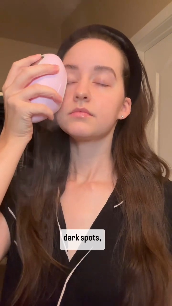 ✨Transform your skincare routine with Droplette Tranexamic Acid capsules! 🌟 Brighter, smoother, and radiant skin is just a droplette away. 💧✨

#ad  #SkincareMagic #DropletteBeauty #TranexamicAcid