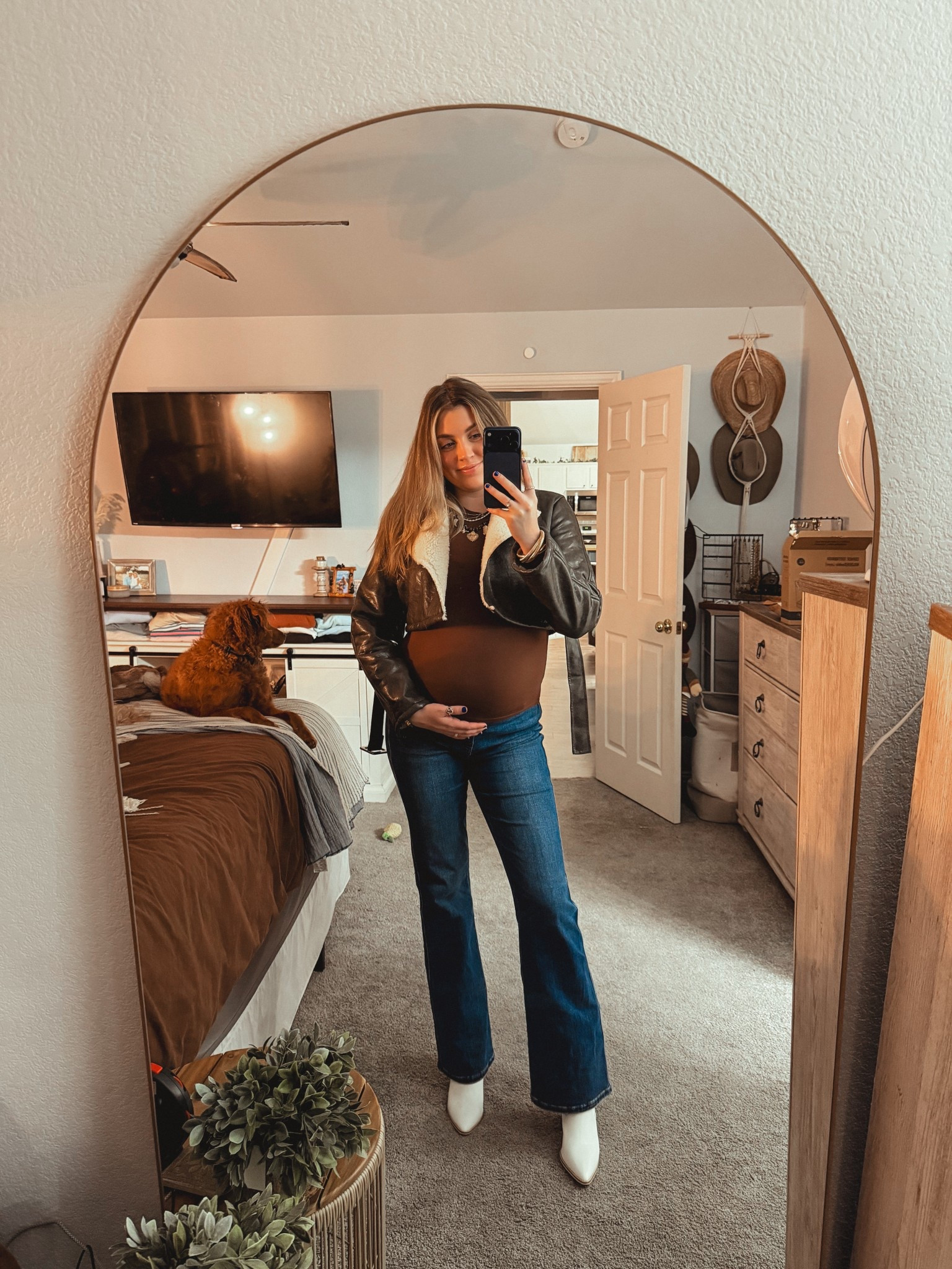 Work outfit inspo. Maternity fashion. Daily ootd. Wide leg jeans. Boots  

#LTKBump #LTKWorkwear #LTKootd