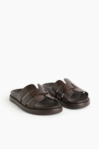Slides | H&M (UK, MY, IN, SG, PH, TW, HK)