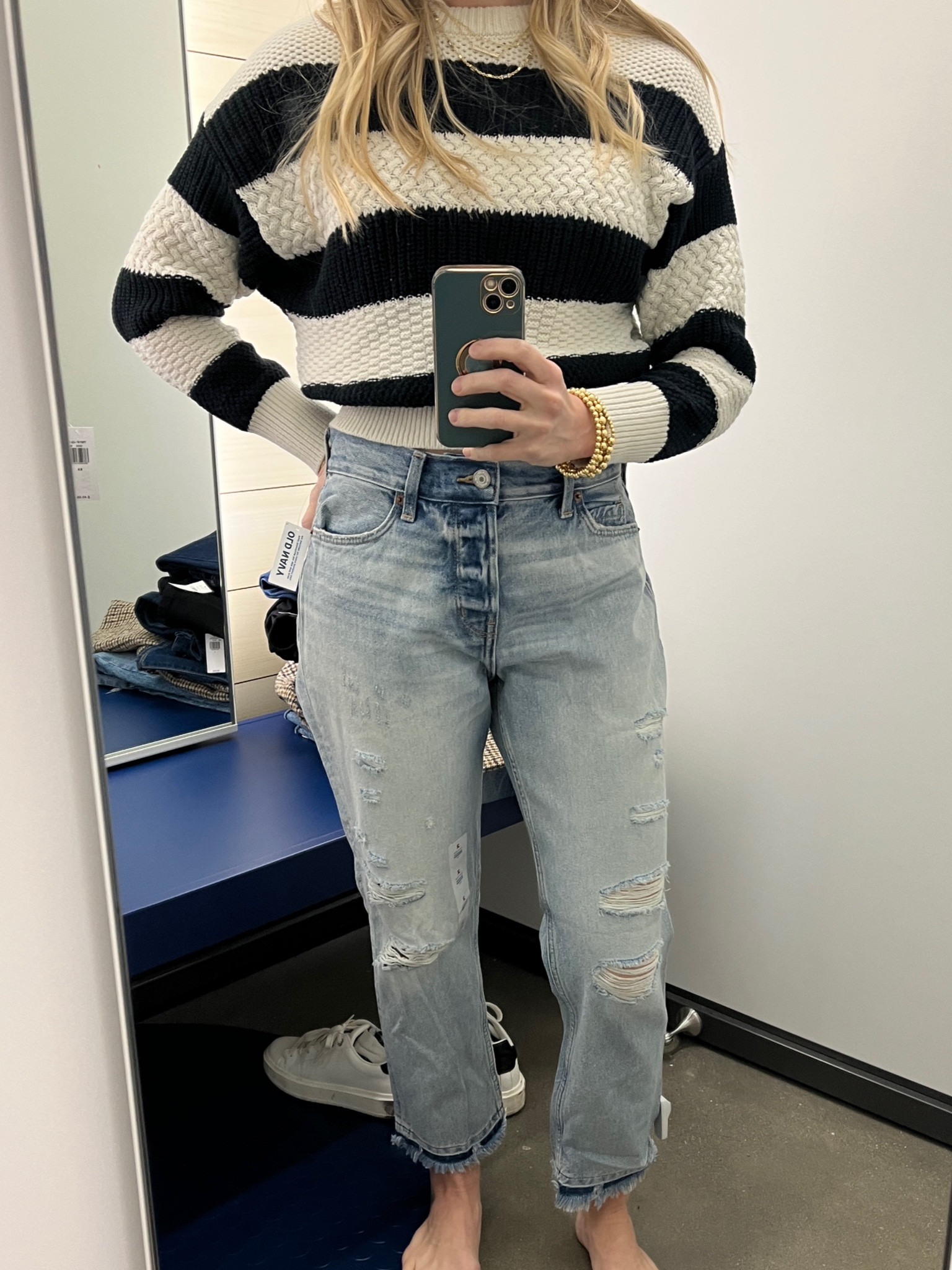 High rise slouchy cropped jeans//50% off old navy jeans 

#LTKunder50 #LTKFind #LTKsalealert