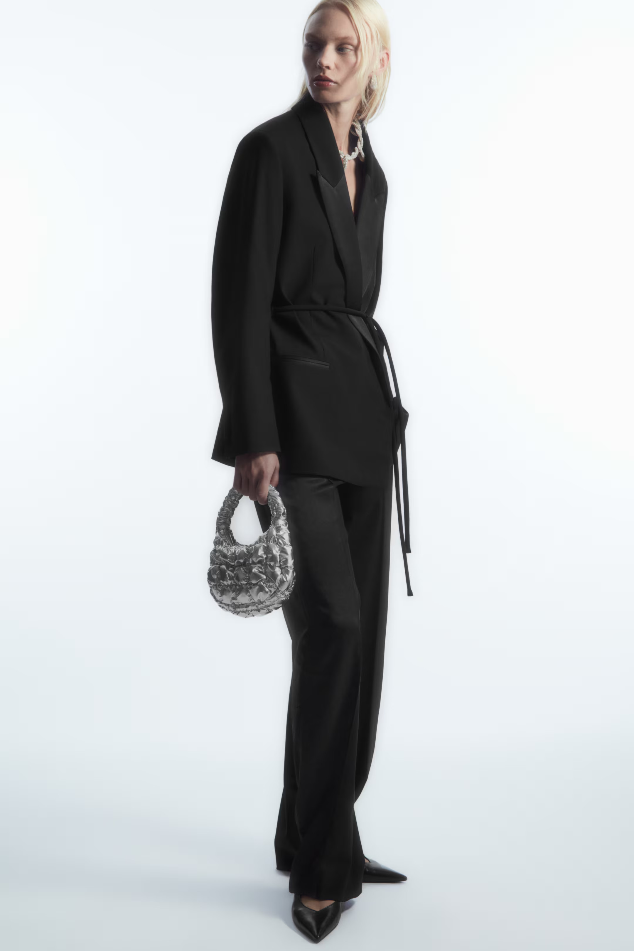 RELAXED BELTED SATIN-LAPEL TUXEDO BLAZER | H&M (UK, MY, IN, SG, PH, TW, HK)