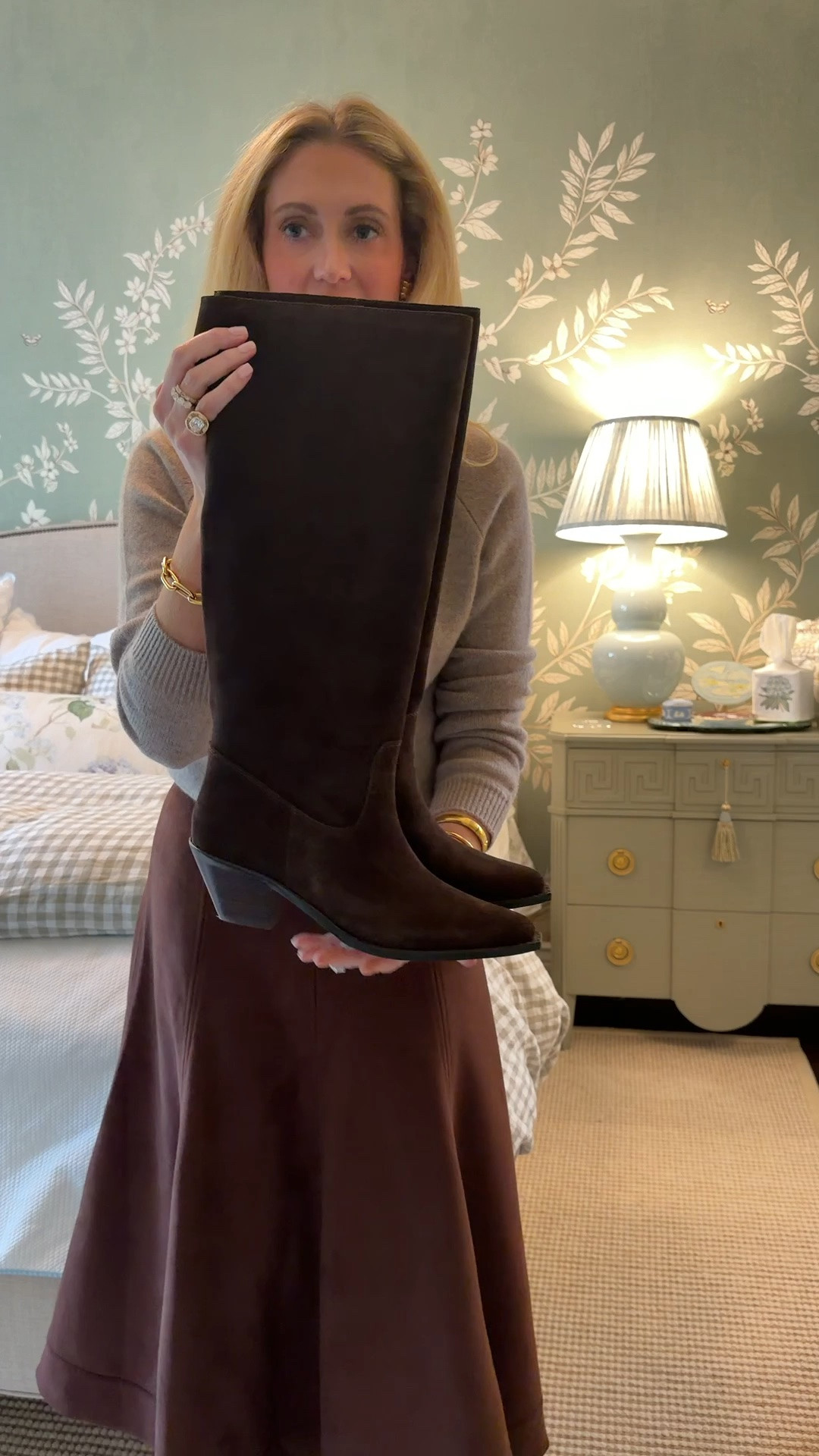 Chocolate brown suede boots for Fall! This outfit is perfect for Fall family photos!