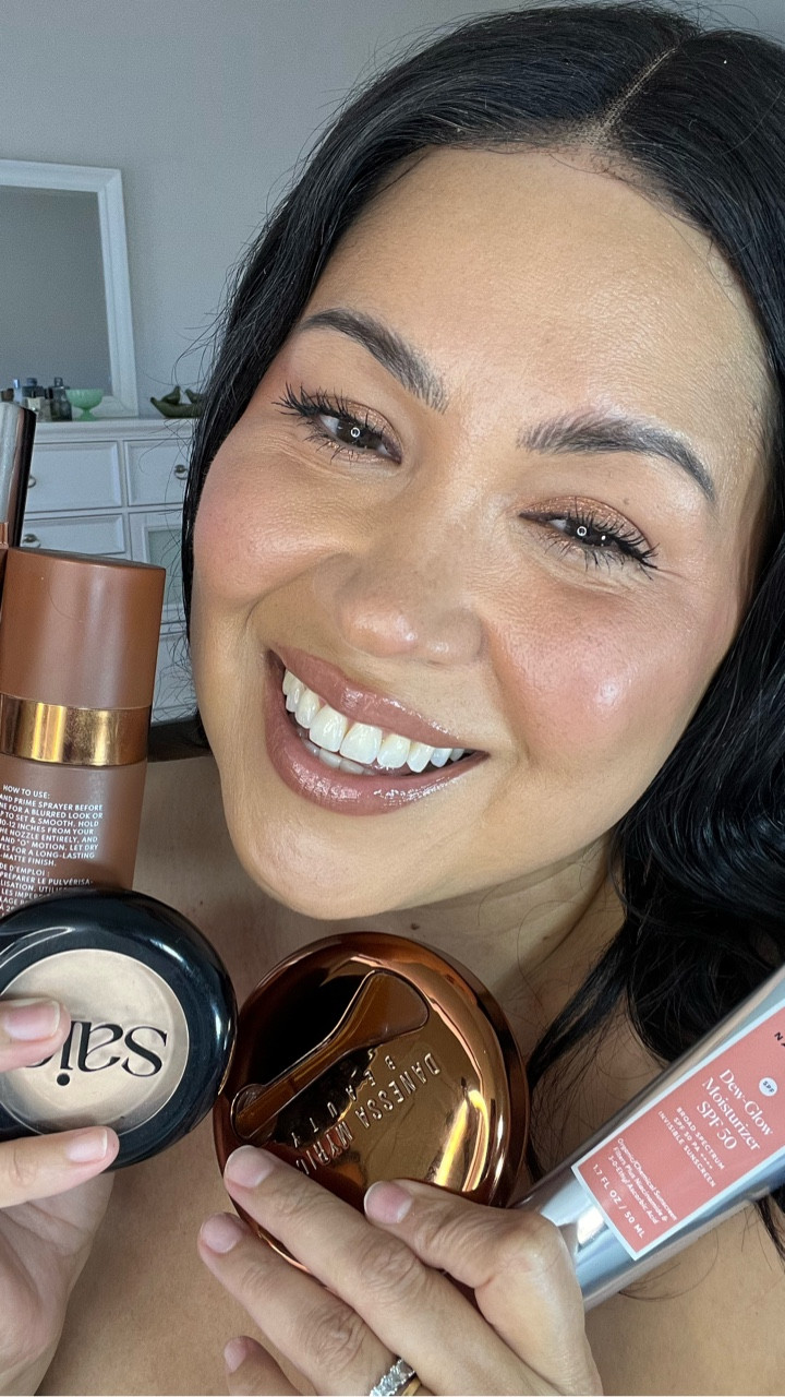 Over 40 makeup routine in order including all makeup product details.

All the products I used are linked in my #ltk 

#matureskin #nofiltermakeup #over40beauty #over40makeup #makeuproutine #realskin #nofilter @primeprometics @danessa_myricks @danessamyricksbeauty @lorealparis @maccosmetics @bubble @naturium @saiebeauty @milanicosmetics