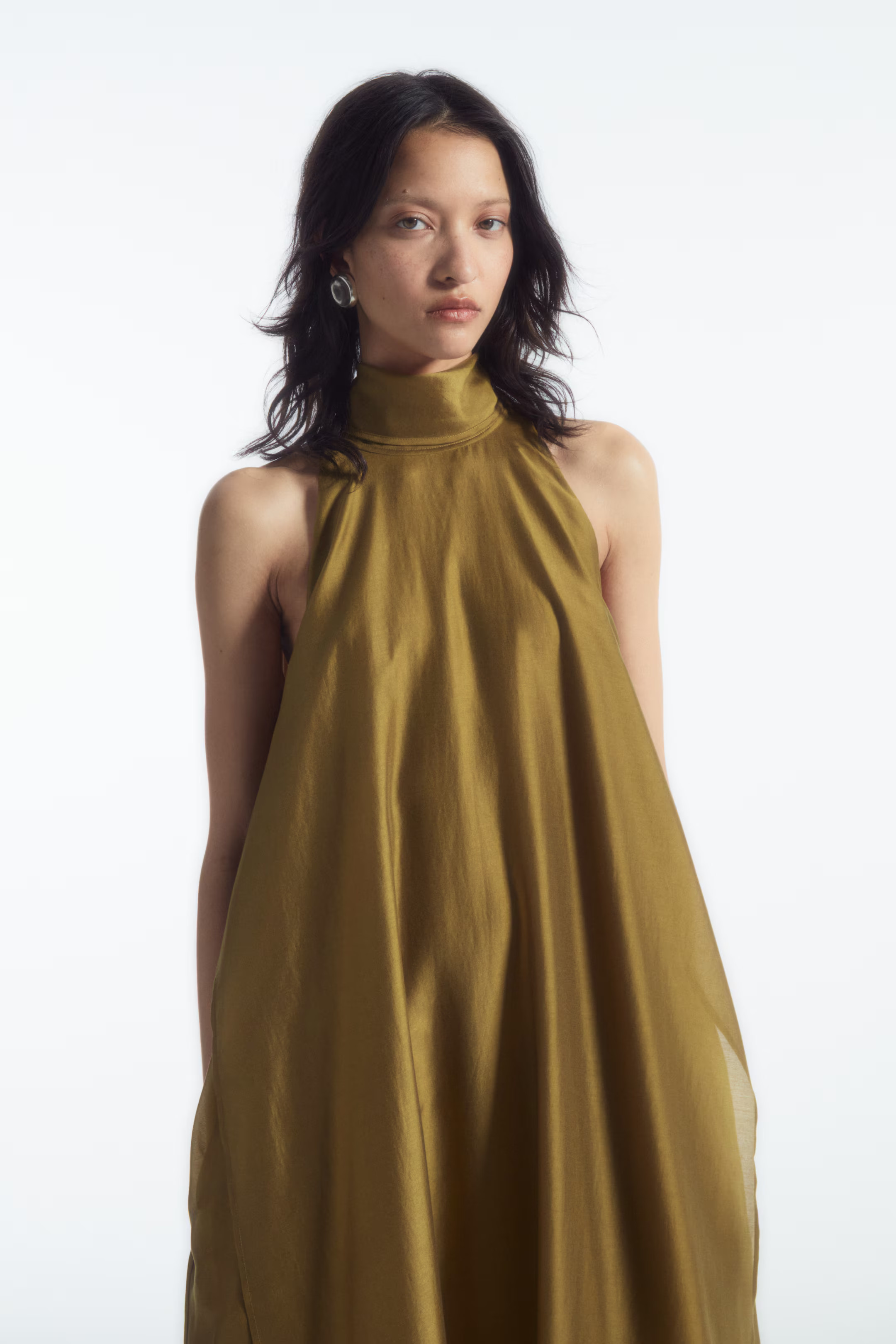 HALTERNECK A-LINE MAXI DRESS | H&M (UK, MY, IN, SG, PH, TW, HK)
