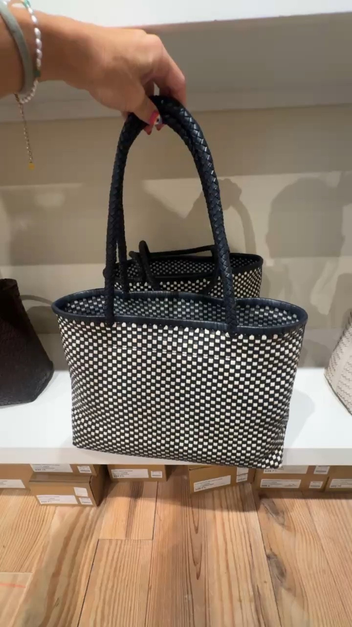 Because I love ask things checkered this is absolutely my favorite summer tote.  

#travel #tote #summerbags #madewell

#LTKmomlife #LTKTravel #LTKSeasonal