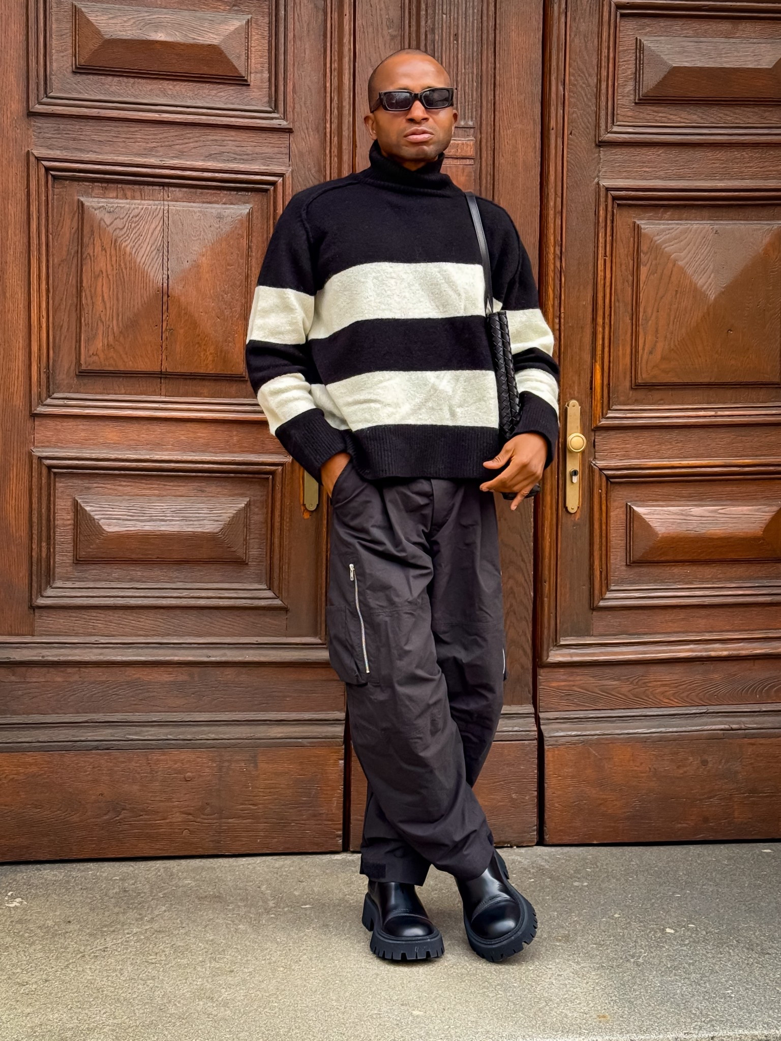 This is what I wore: black sunglasses from TikTok Shop, a roll-neck top with black and white details from Weekday, combat pants from Mordecai, a black tote bag from O MY Bag Amsterdam, black Balenciaga boots, and my signature two-fragrance combo. #GayAndUnbothered #QueerAndStylish #BlackOnBlack #StreetStyle #QueerFashion #BalenciagaStyle #AfroQueerAesthetic #OOTD #QueerAndNigerian #BlackQueerJoy #myownkindofrunway




#LTKeurope #LTKuk #LTKautumn
