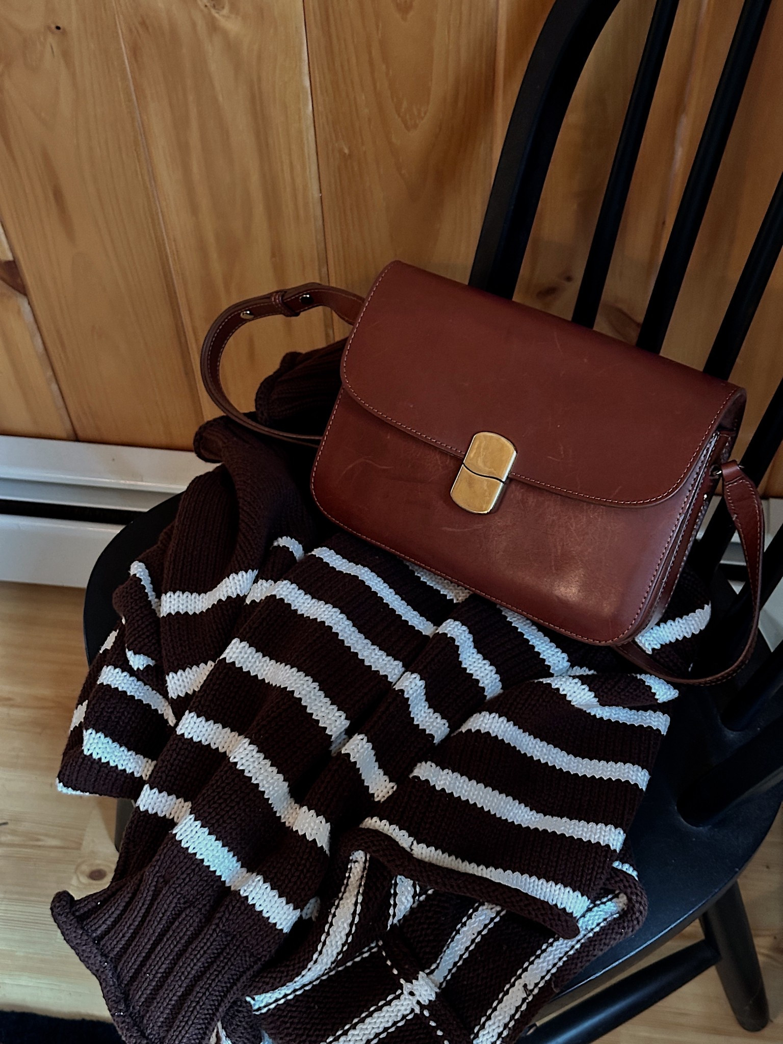 Cozy fall details 🍂 this stripe sweater is a must have for fall! Runs oversized an went with my normal size medium.

#LTKSeasonal #LTKStyleTip