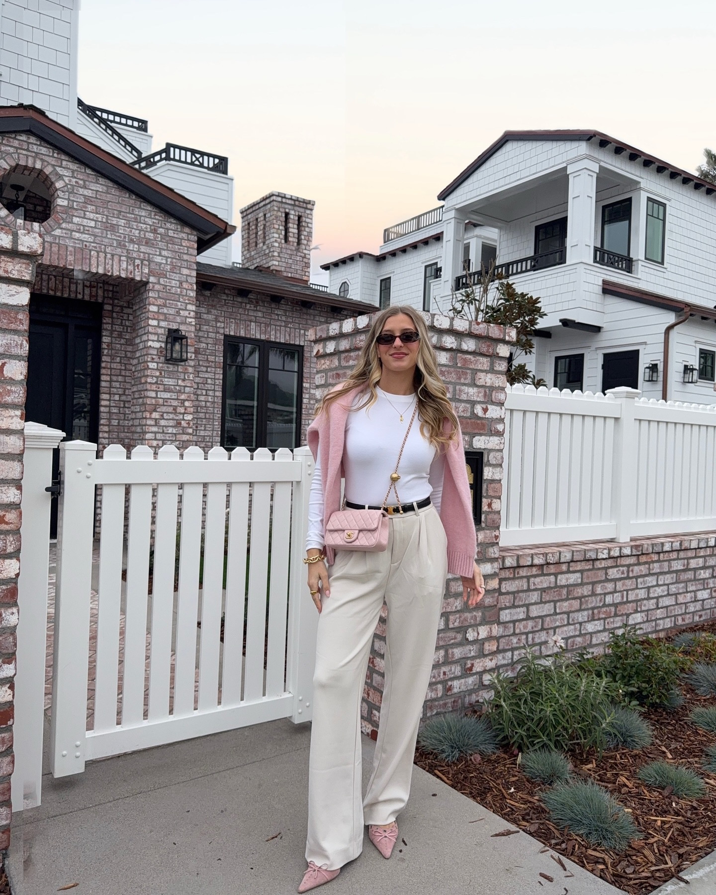 Business casual🎀 @cutswomen 

#cuts #cutswomen #businesscasual #outfitinspo #pinkaesthetic #pinterestoutfit #pinterestinspired #pinterestaesthetic #pinterestgirl