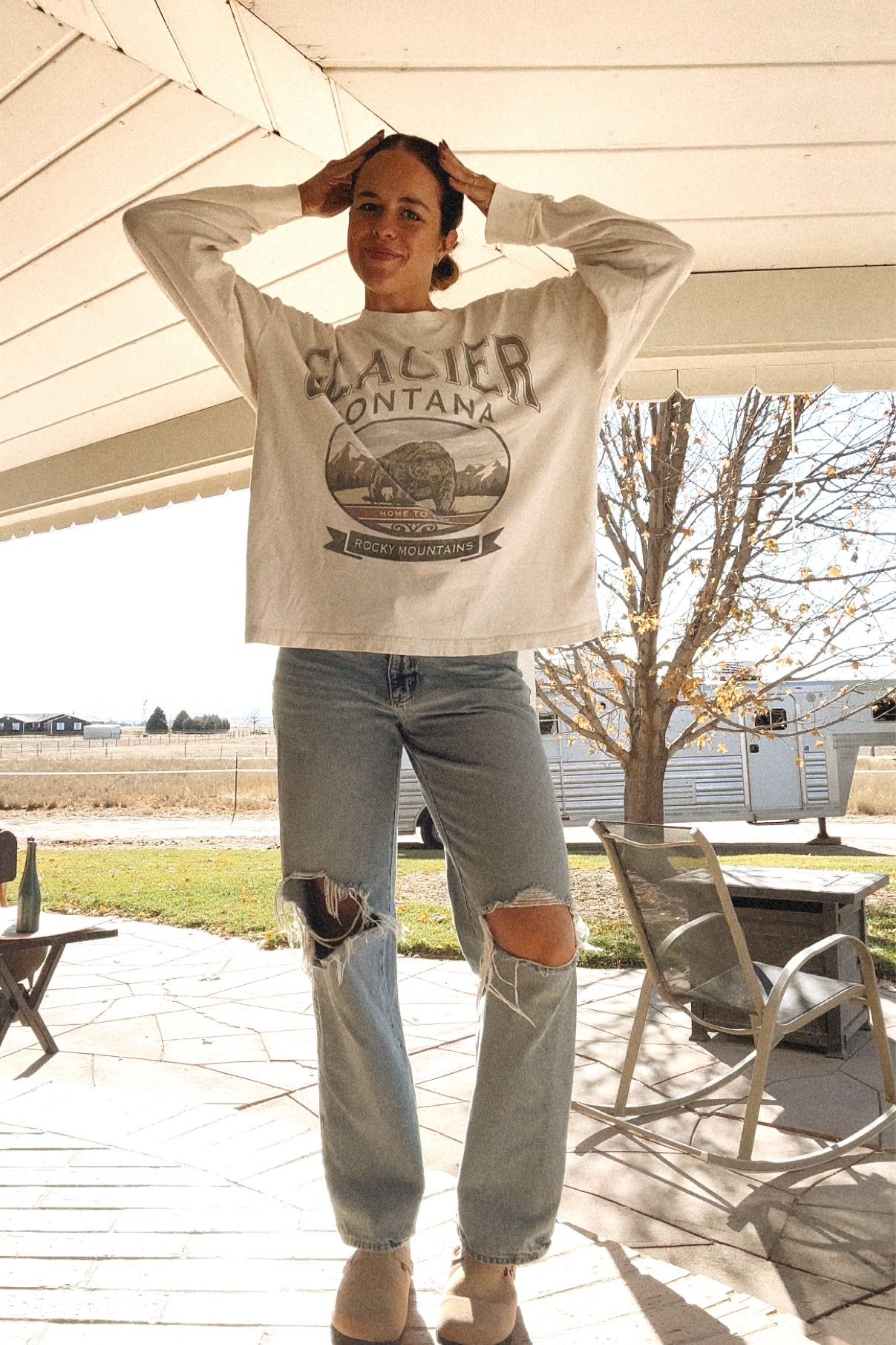 My fav jeans 🫶🏼 linked similar tops from A&F but this one is sold out!! 