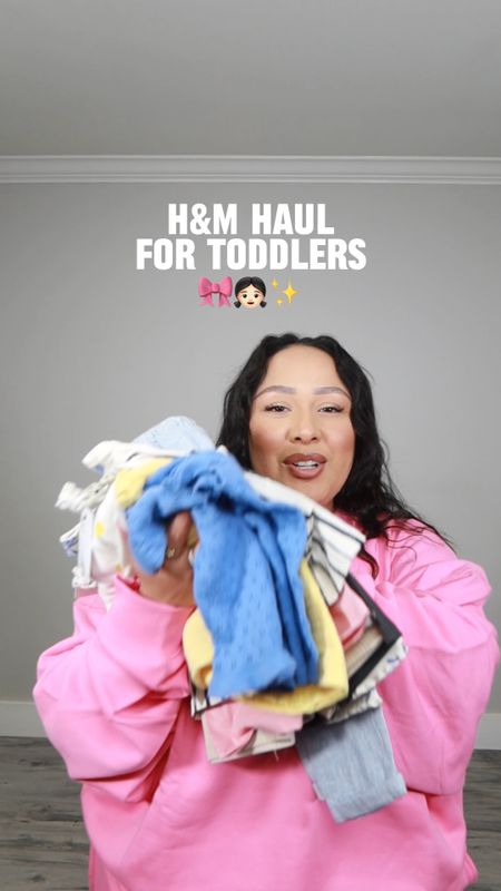 H&M haul for toddlers 

I got everything in a size 1.5-2t for my 16 month old  

#LTKVideo #LTKKids #LTKSeasonal