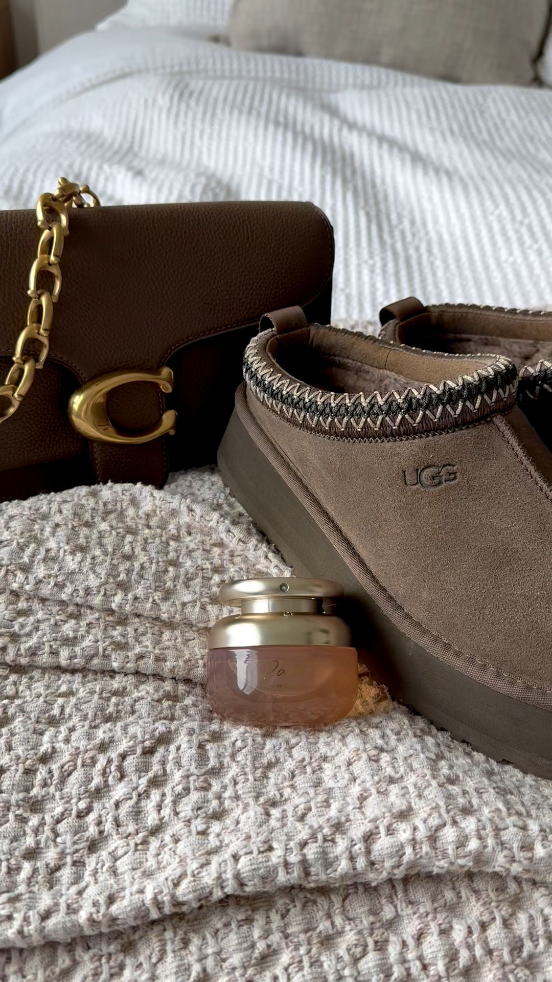 fall essentials 🤎