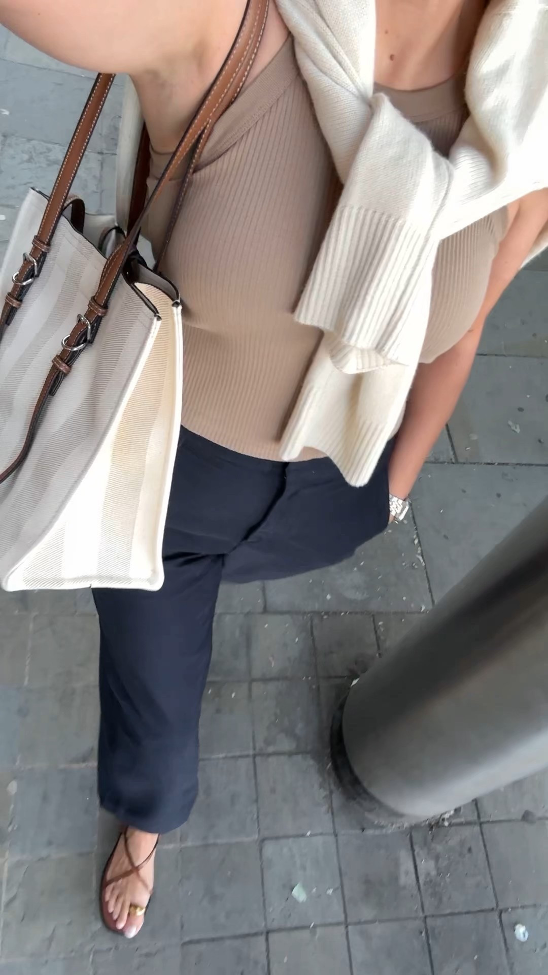 What I wore out for dinner last night in London 

(The bag was from Zara last year but I’ve linked lots of similar alternatives.)

#LTKsummer #LTKuk #LTKeurope