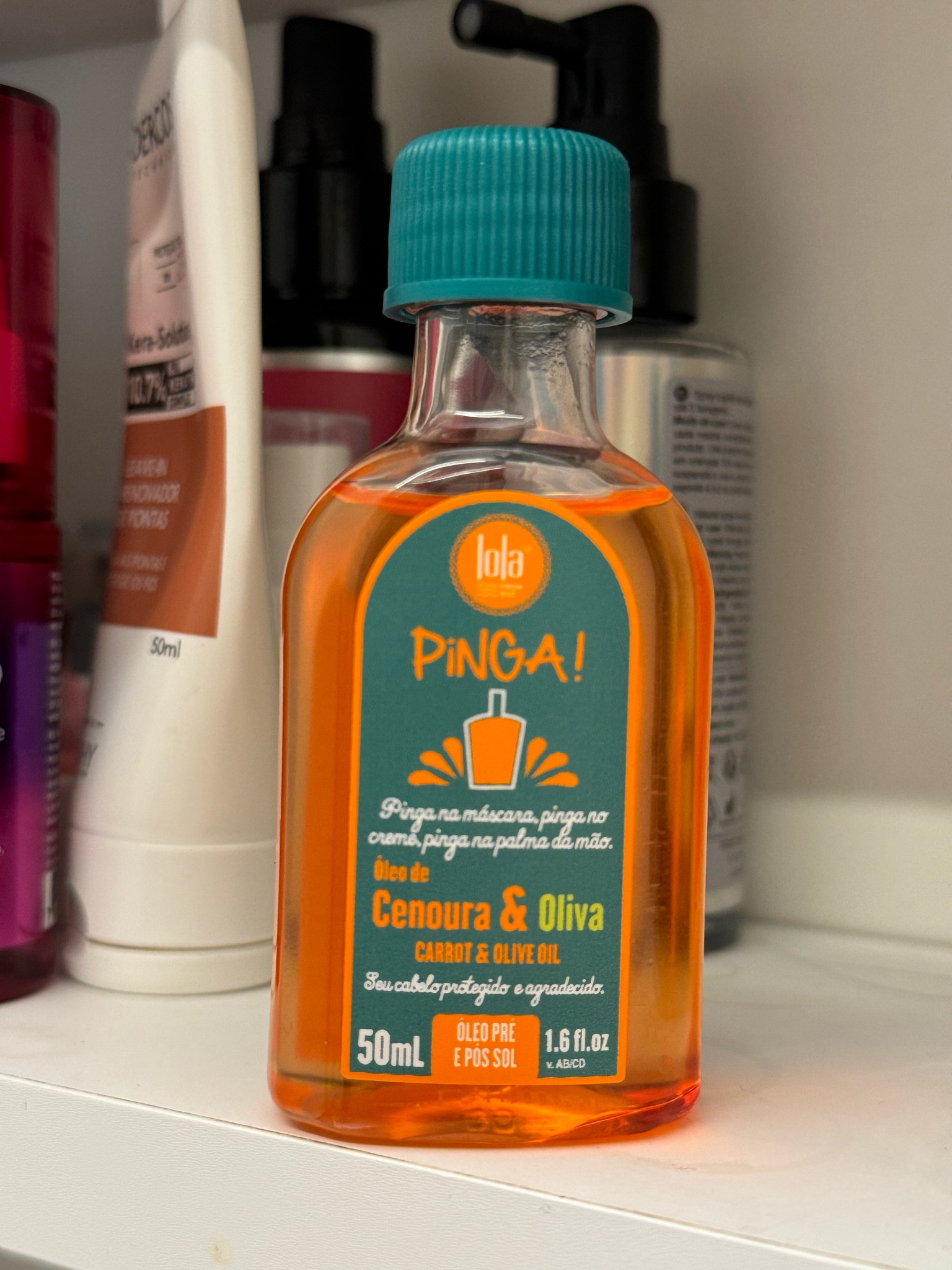 Óleo Lola Pinga Cenoura 
Uso todos os dias pela manhã.
Super leve, deixa as pontas bem hidratadas. 

#LTKbeauty #LTKwinter #LTKbrasil