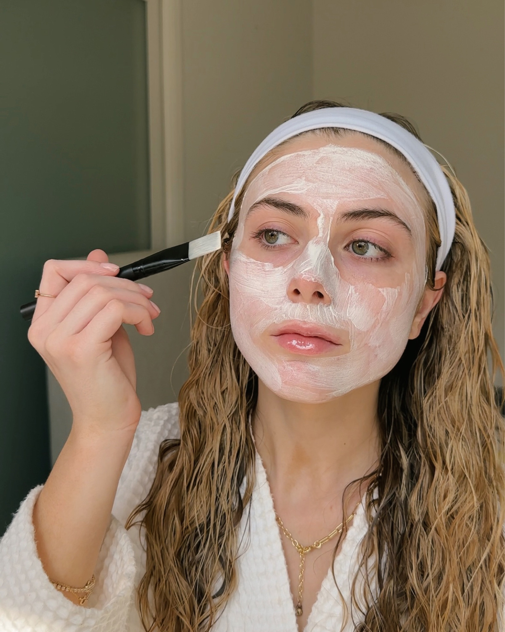 if you have acne or post acne hyperpigmentation, chemical peels are a great way to help keep your skin clear and also treat those dark spots!! this one by shani darden is safe to use at home every 2 weeks and a great option for saving money compared to getting an in person service! one of my favorites to use before events as well!! 

#LTKSeasonal #LTKbeauty #LTKHoliday