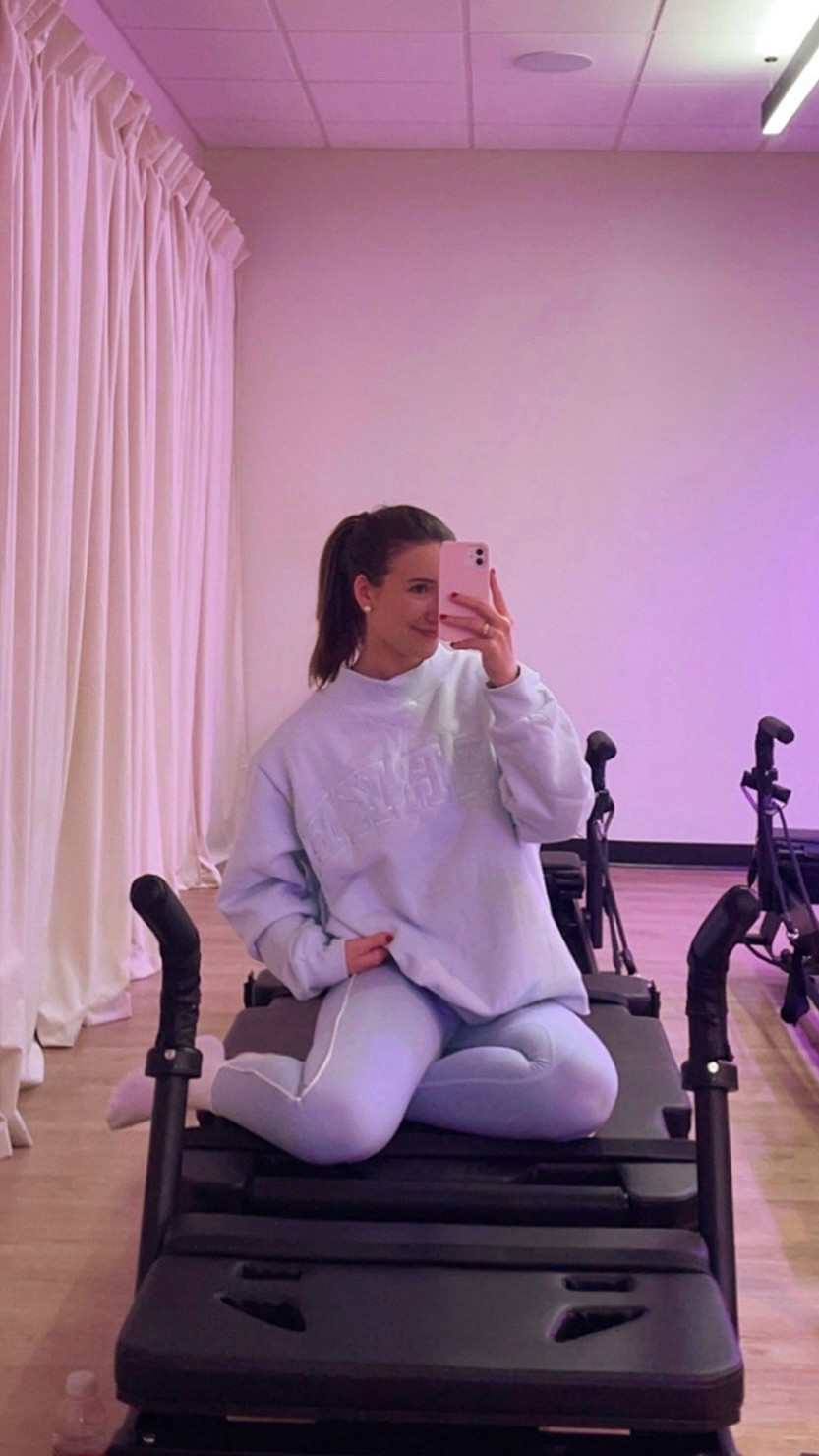 Parke Arctic Mockneck 🤍🐻‍❄️ Wearing a size L/XL. My first Parke mockneck sweatshirt and I’m honestly shocked by the quality!! It’s a heavy material that is so super soft on the inside. 

Leggings are Set Active Parke collab, I wear a size Small in Formcloud (runs TTS)  

#LTKActive #LTKU #LTKfitnessgoals