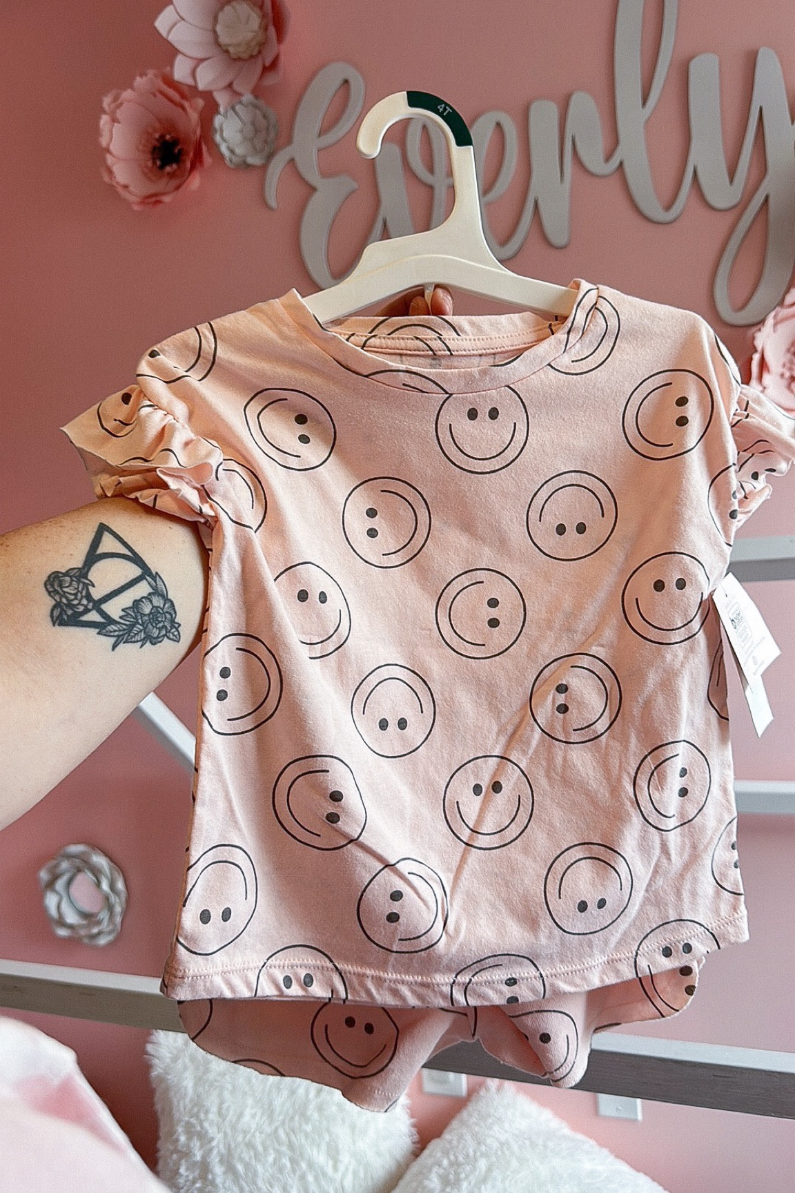 How cute is this smiley shirt/short set from Grayson Mini? I am obsessed 😍

This print is also available in a dress and matching bubble for baby sis! I’ll link all 3! 

#LTKFind #LTKfit #LTKkids