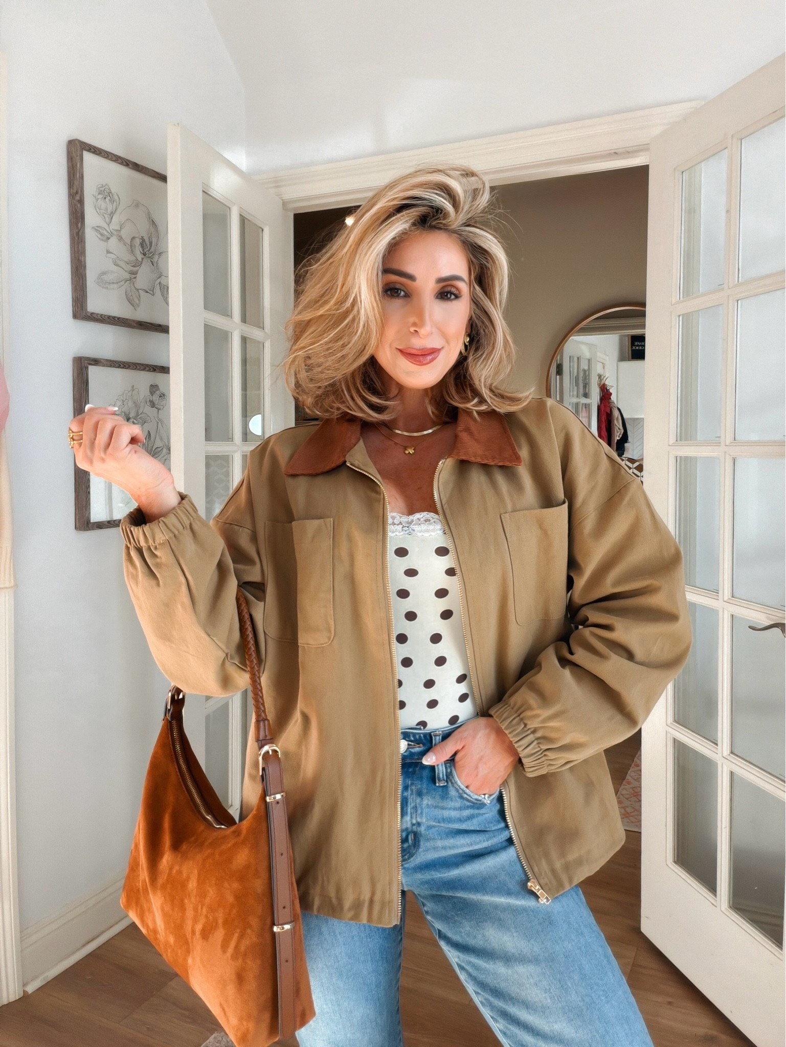Love the corduroy collar on this barn jacket. It’s a perfect layering piece with denim.

Fall outfits over 50, date night outfits, casual fall jacket, brown jacket, tan jacket, fall shoulder bags, straight leg denim jeans

#LTKootd #LTKOver40 #LTKgrwm