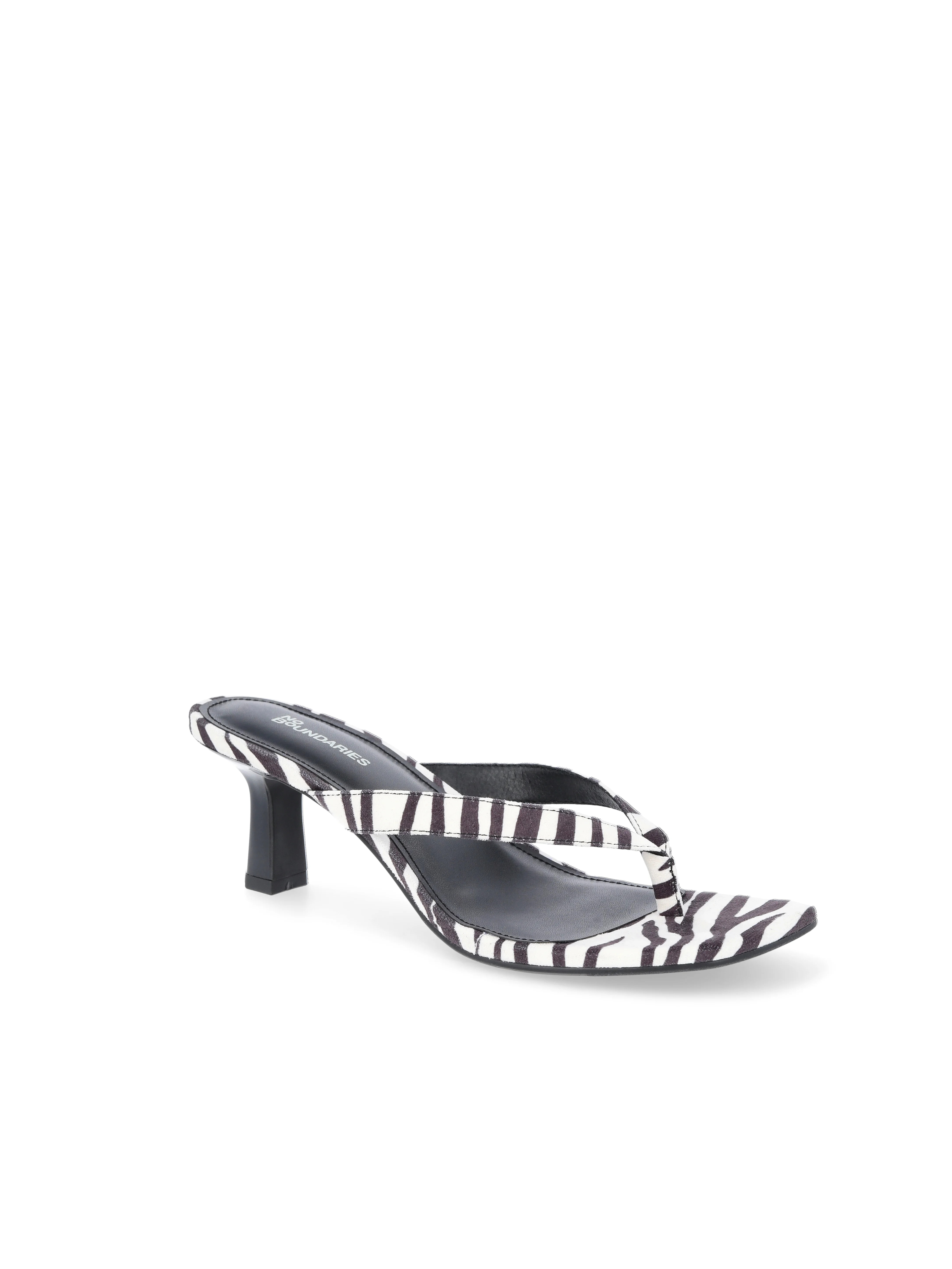 No Boundaries Kitten Heel Thong Sandals, Women’s | Walmart (US)