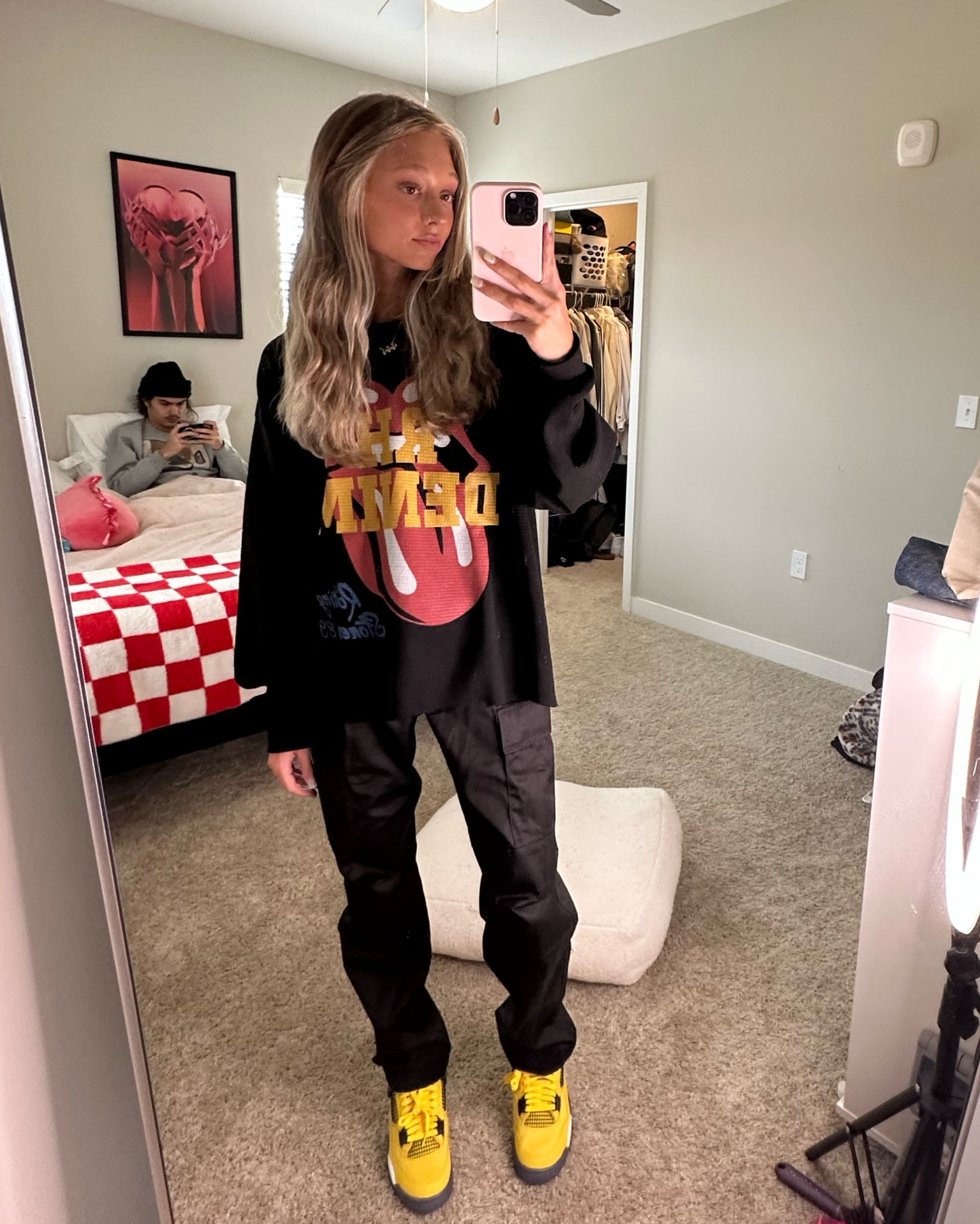 Jordan 4 hot sale outfit girl