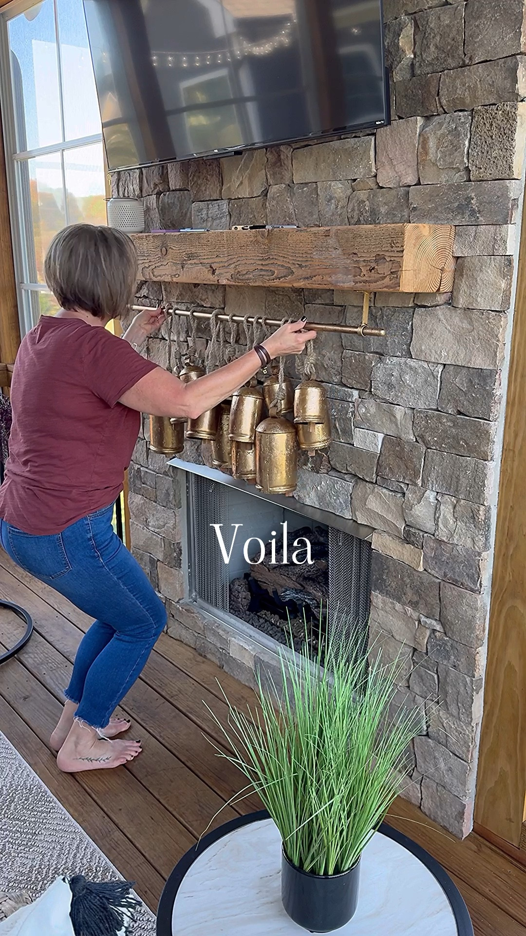 Bronze Bells

These bells are absolutely gorgeous!! It comes with 12 bells and a rod. They can be mounted under a mantel or on a wall.

Holiday bells, Christmas bells, bells and rod



#LTKSaleAlert #LTKSeasonal #LTKHoliday