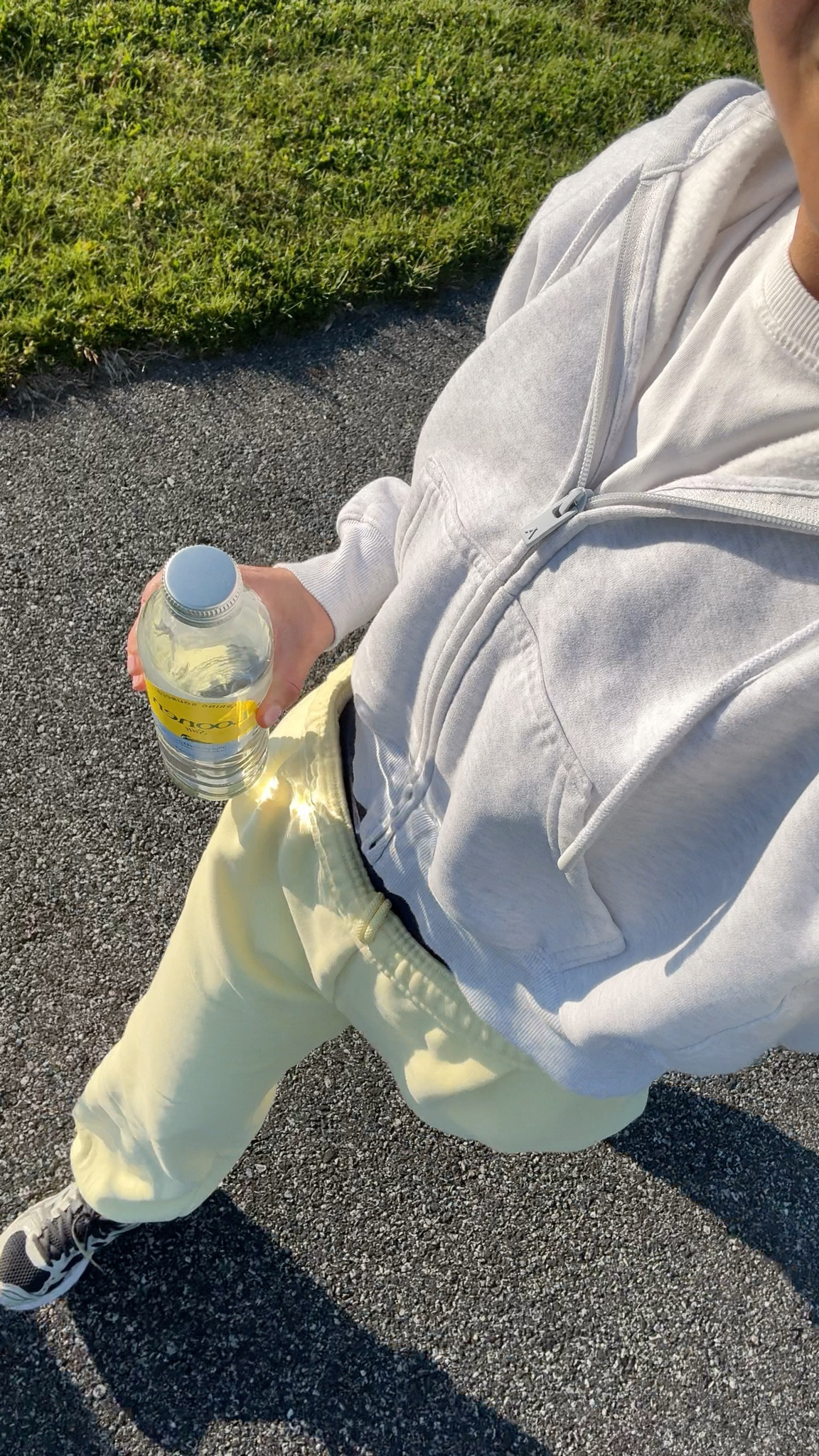 what I wore for my morning walk! size XS in sweatpants & zip up 