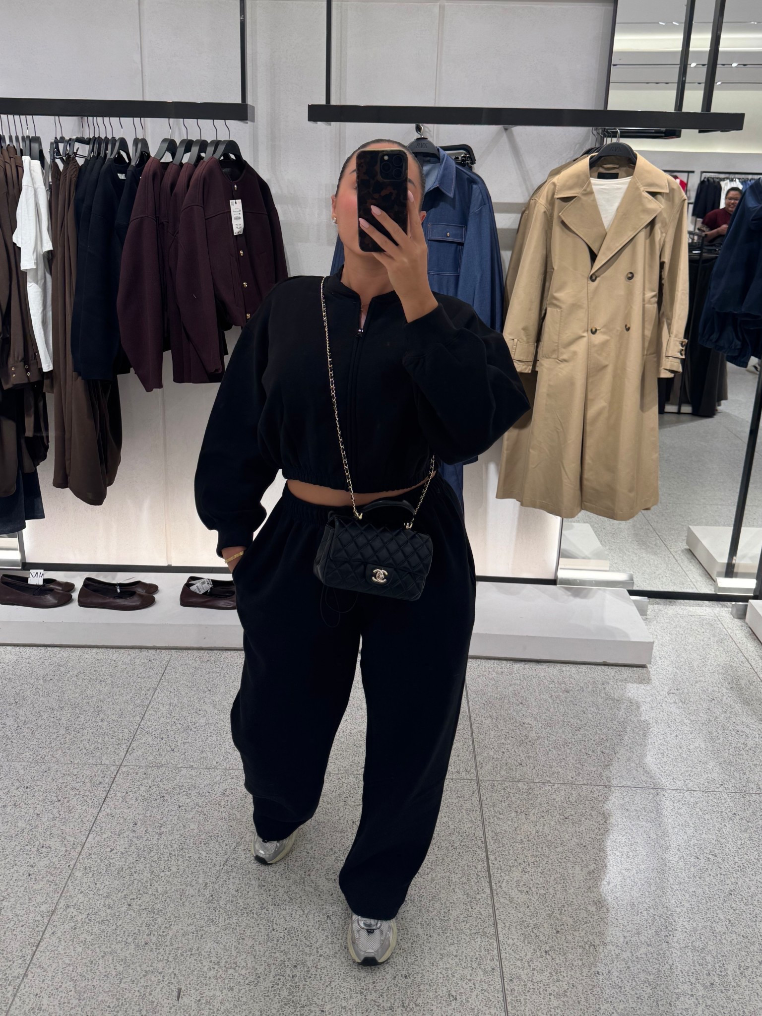 cosy season begins with tracksuit co offs >>>> 
