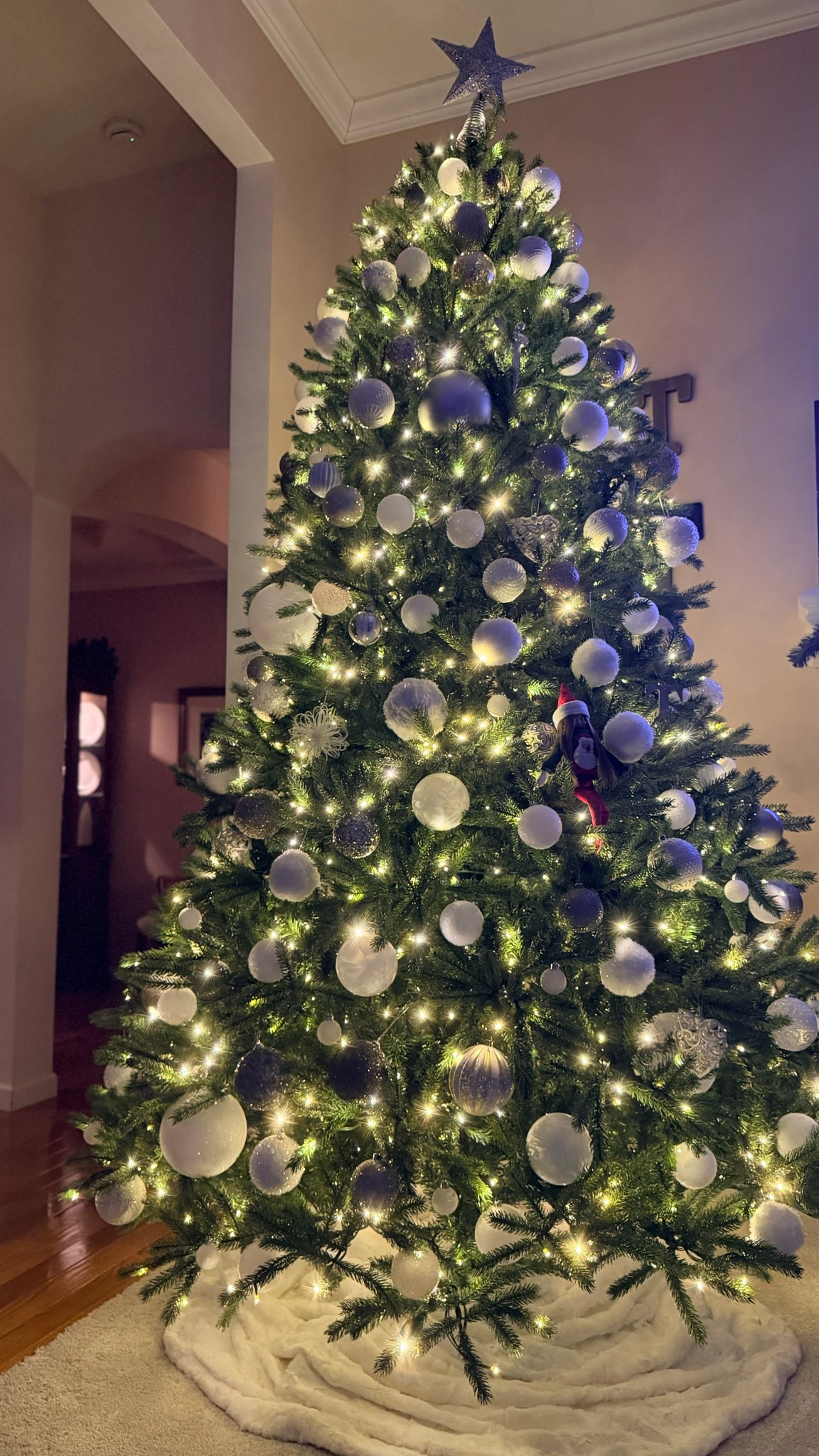 Transforming my Christmas tree to valentine’s! This 12 ft big beauty has pole technology for the quickest prelit setup! Choose from color or warm white, pattern or steady on.

Prelit is SOLD OUT right now, but an Unlit version available as well so I tagged it for ya!


#LTKHome #LTKValentine #LTKSeasonal