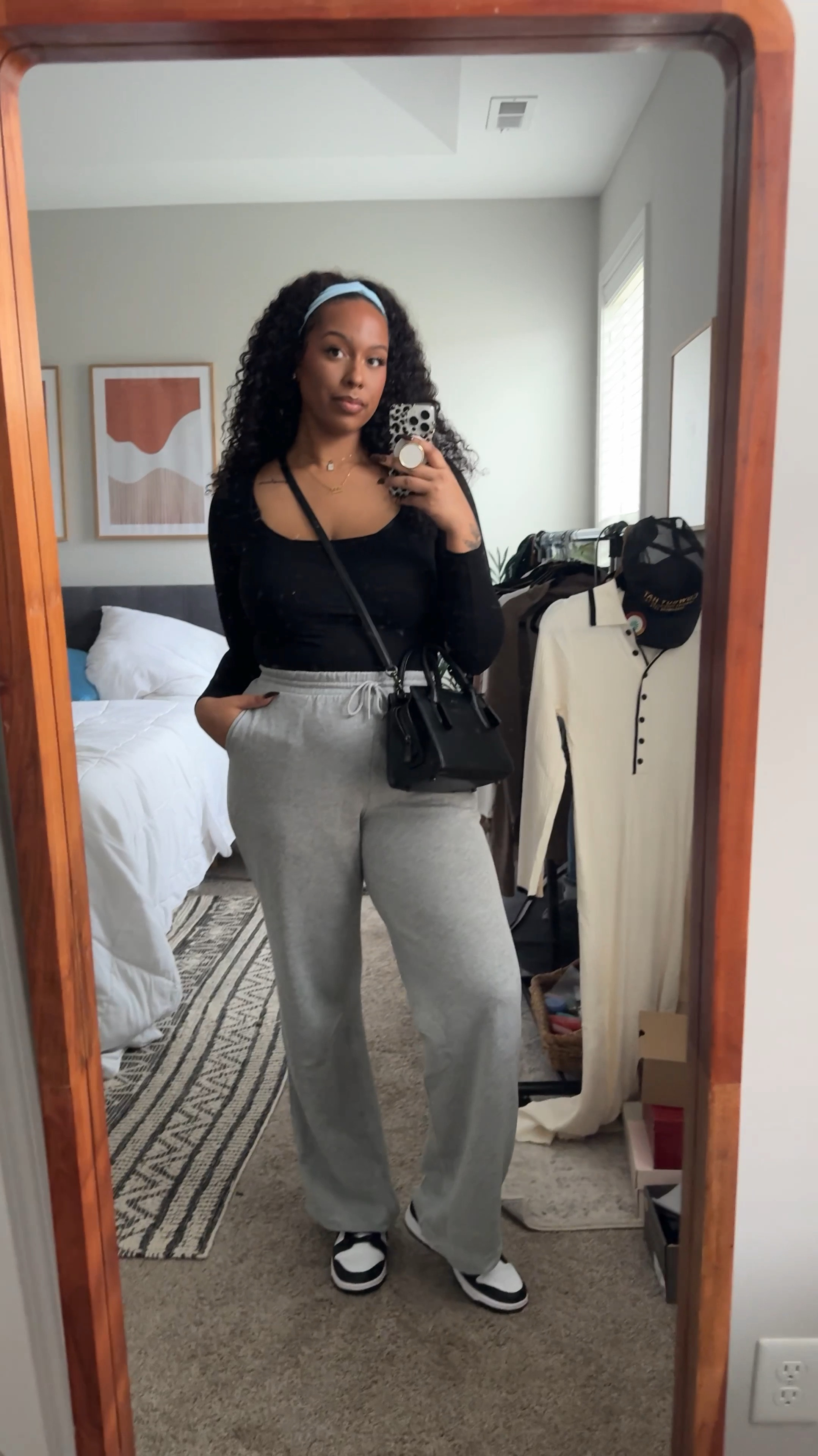 My Favorite Affordable Tall Girl Friendly Sweatpants from Old Navy!

I showed you guys these sweatpants around this time last year. & they were some of the most shopped items on my LTK! For good reason. They come in petite, regular, and tall lengths. Mine are currently on sale for $20.99 😎

I would recommend sizing down as these do run big and stretch throughout the day. I am wearing a Medium Tall and I’m 6’0 and currently a size 12/14. Scoop these babies up to wear all Fall and Winter!

#LTKStyleTip #LTKVideo #LTKMidsize