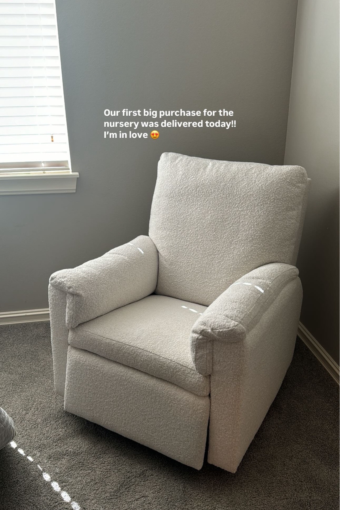 We got the power lift in Performance Brushed Boucle Ivory 🩷🎀

#LTKKids #LTKBump #LTKBaby