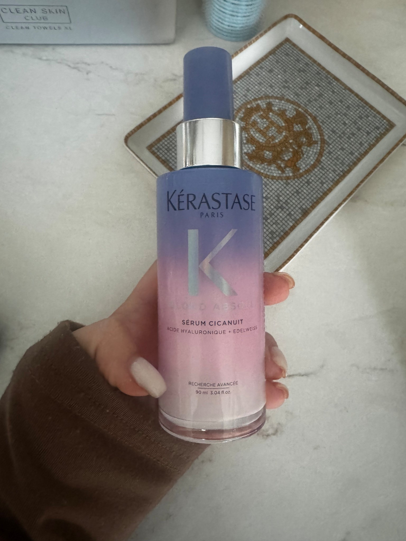 Kerastase Overnight Serum 

#LTKU #LTKBeauty #LTKFindsUnder100