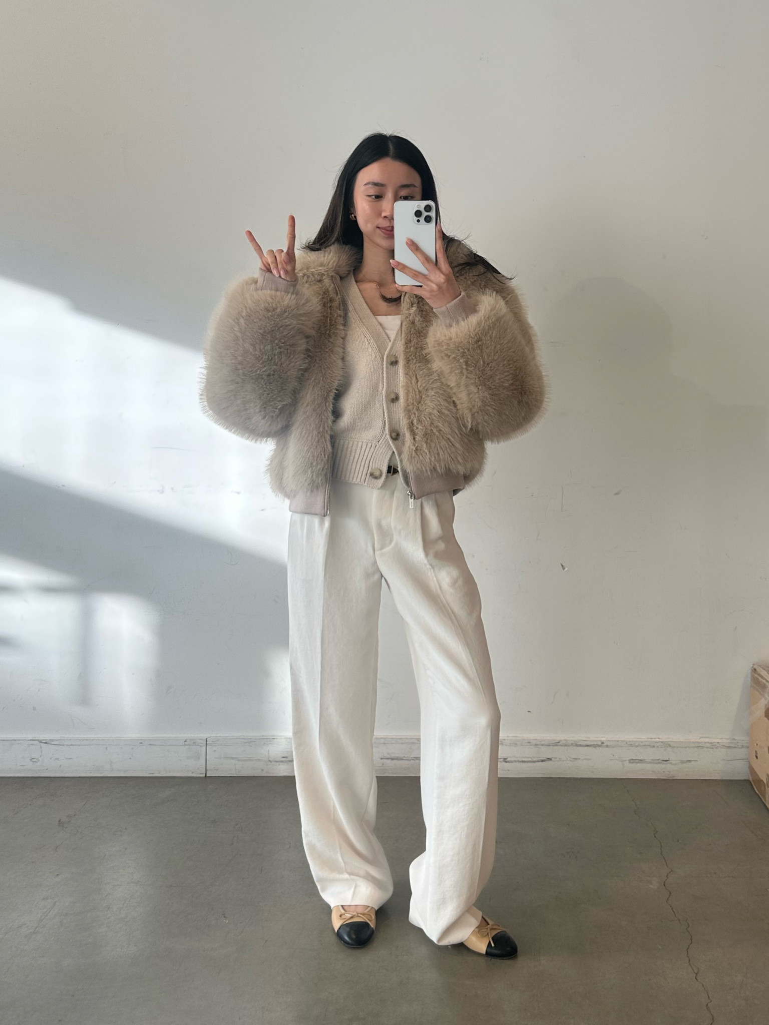 obsessed with this OAK + FORT faux fur jacket. so cute and fluffy and soft! 

paired it with a reformation cardigan & aritzia pants for work today. 

#LTKasia #LTKworkwear #LTKstyletip