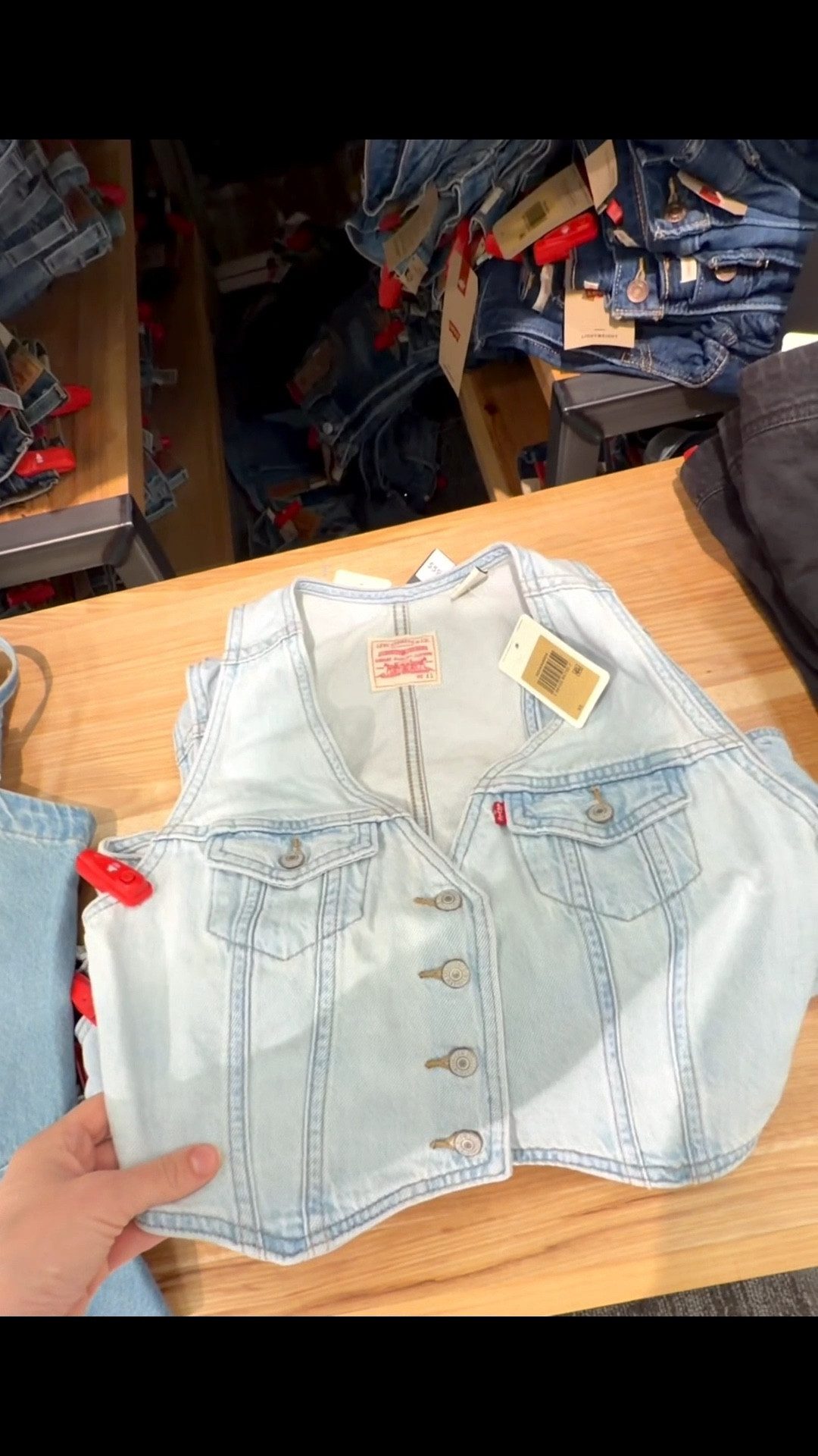 The denim from @levi at @Target was so good today! I can see all of these pieces for this summer at country concerts! #concertoutfits #country #denim