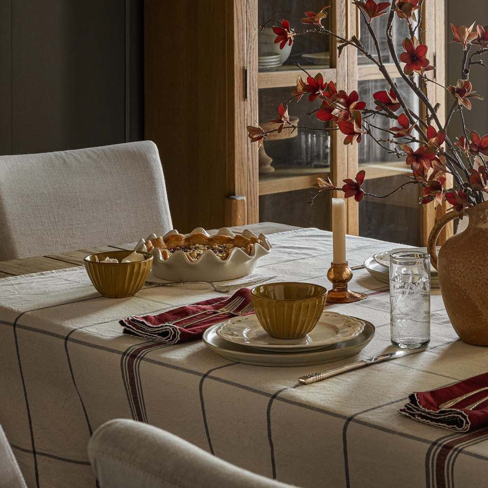 Malton Grid Tablecloth | Magnolia