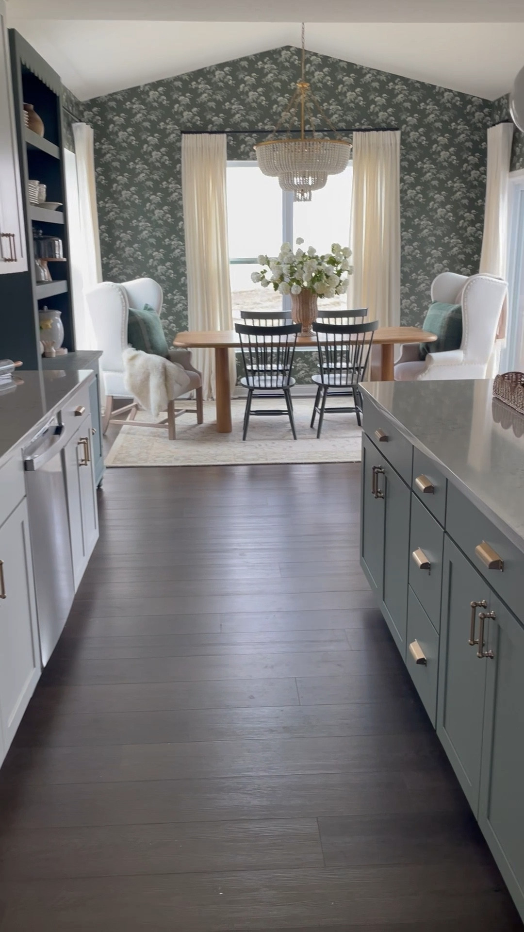 A little peek at our breakfast nook...

#LTKWatchNow #LTKHome #LTKSeasonal