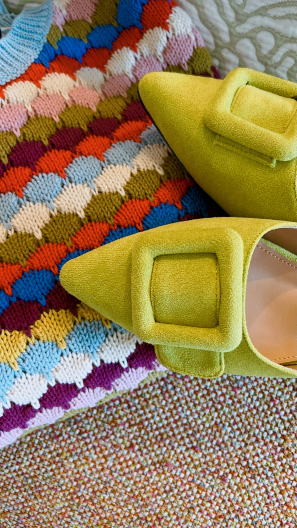 🌈✨

Sweater: M
Shoes: RTTS

#LTKSeasonal #LTKshoecrush #LTKworkwear