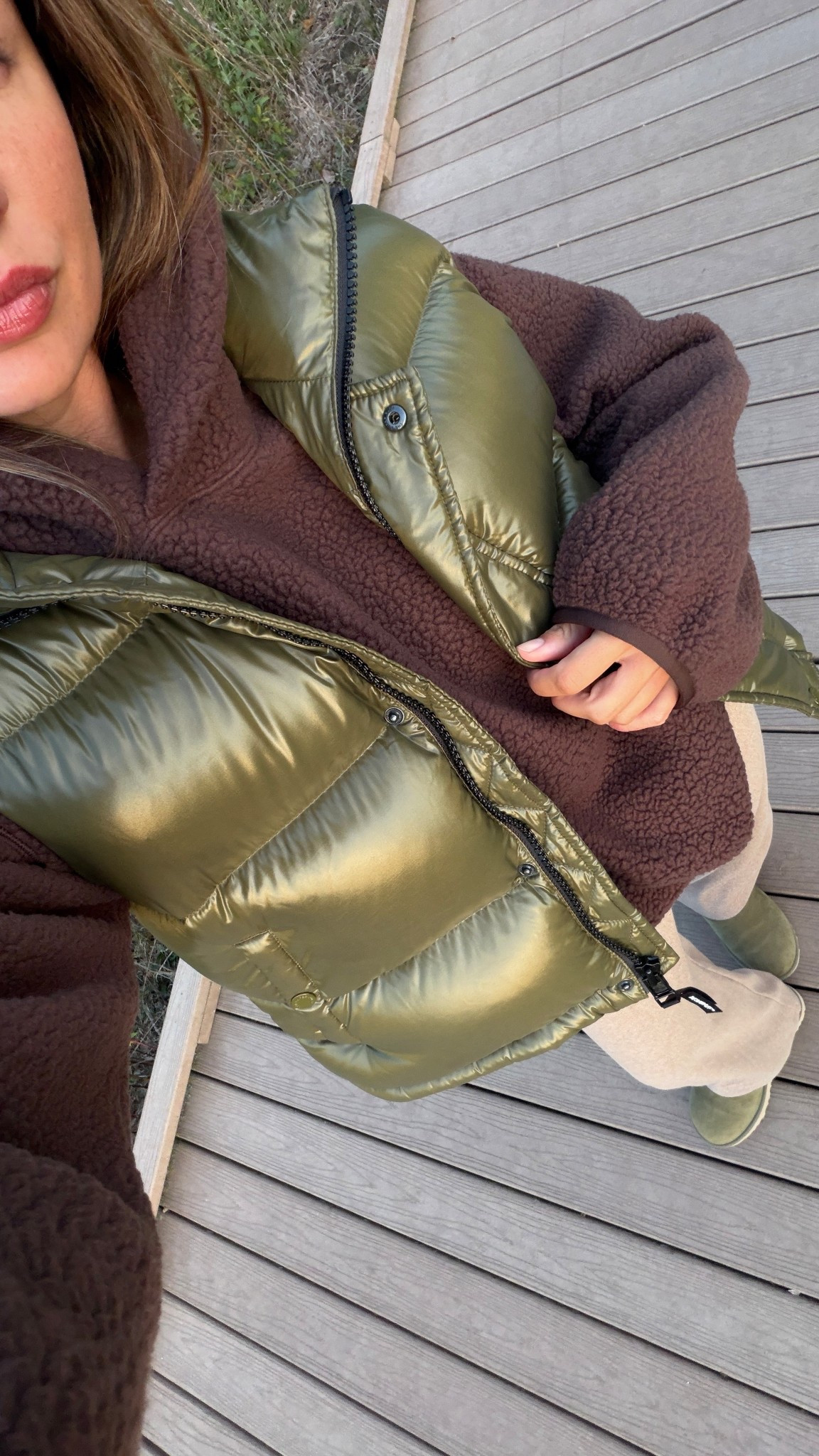 Wearing small fleece hoodie! XS vest, the color is from last year! Ugg color also from last year and I had the pants hemmed!